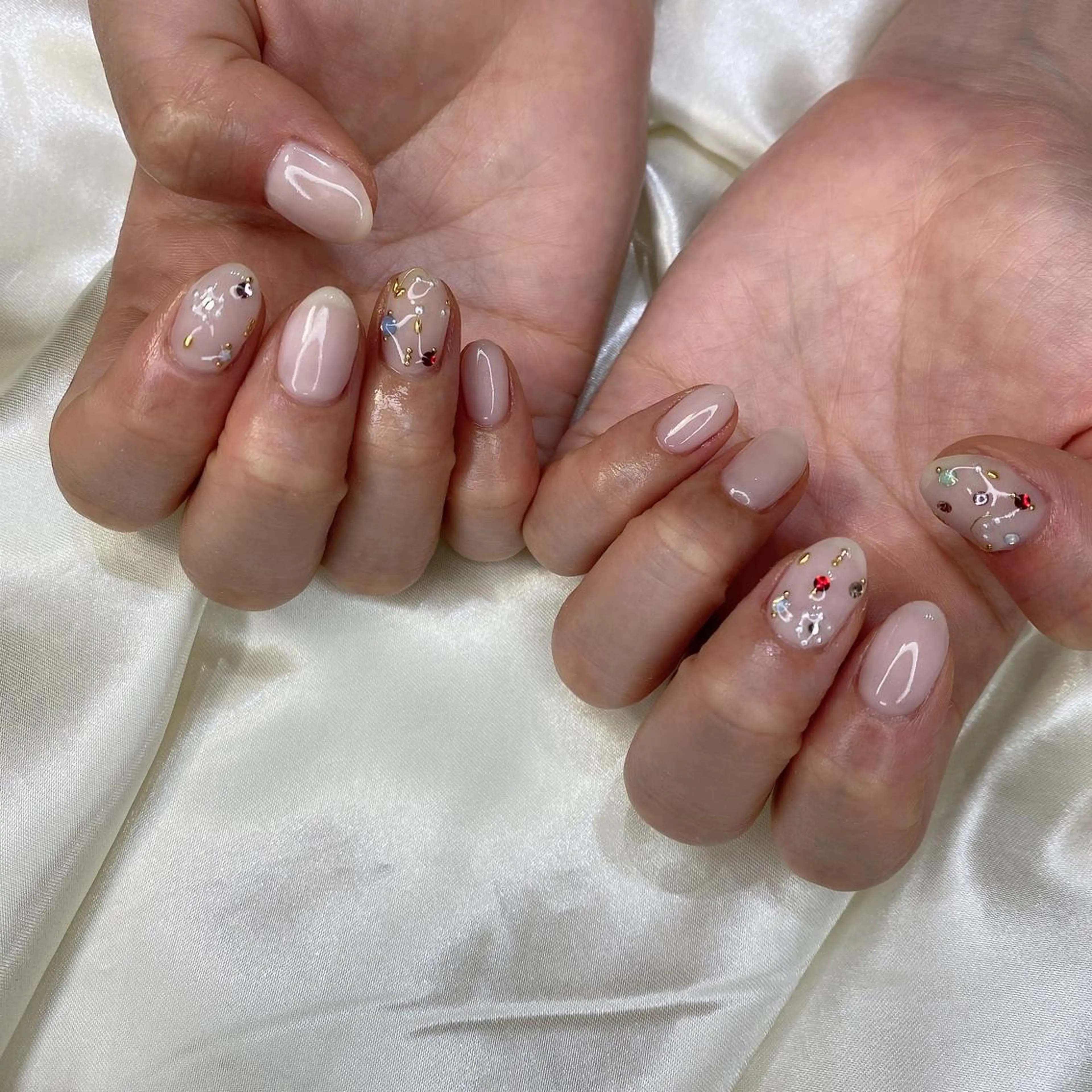 ネイル ハンドネイル 西岡 杏のネイルデザイン