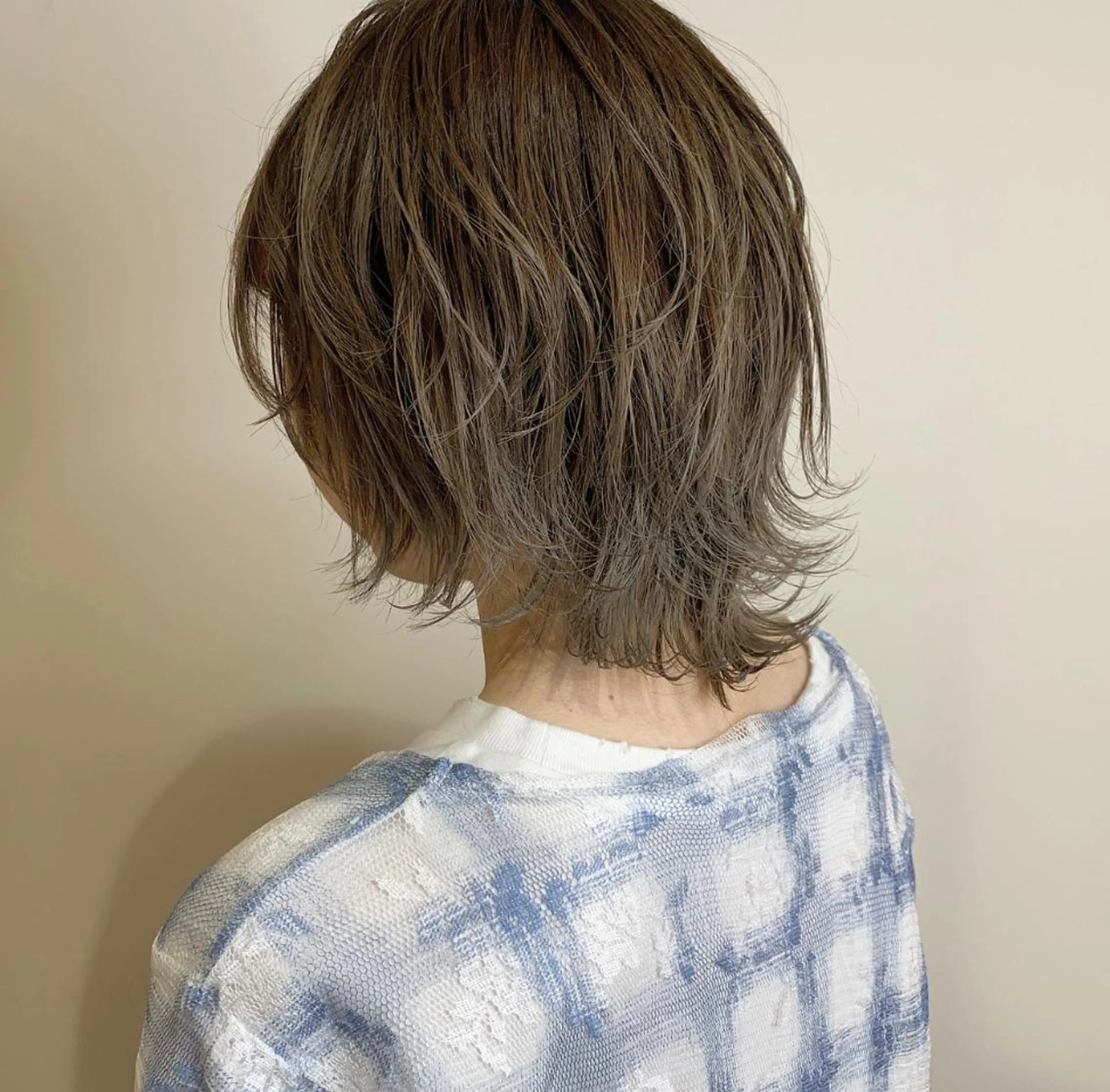 ショート アッシュ SALOWIN梅田茶屋町North店所属・福山 晴香のヘアスタイル