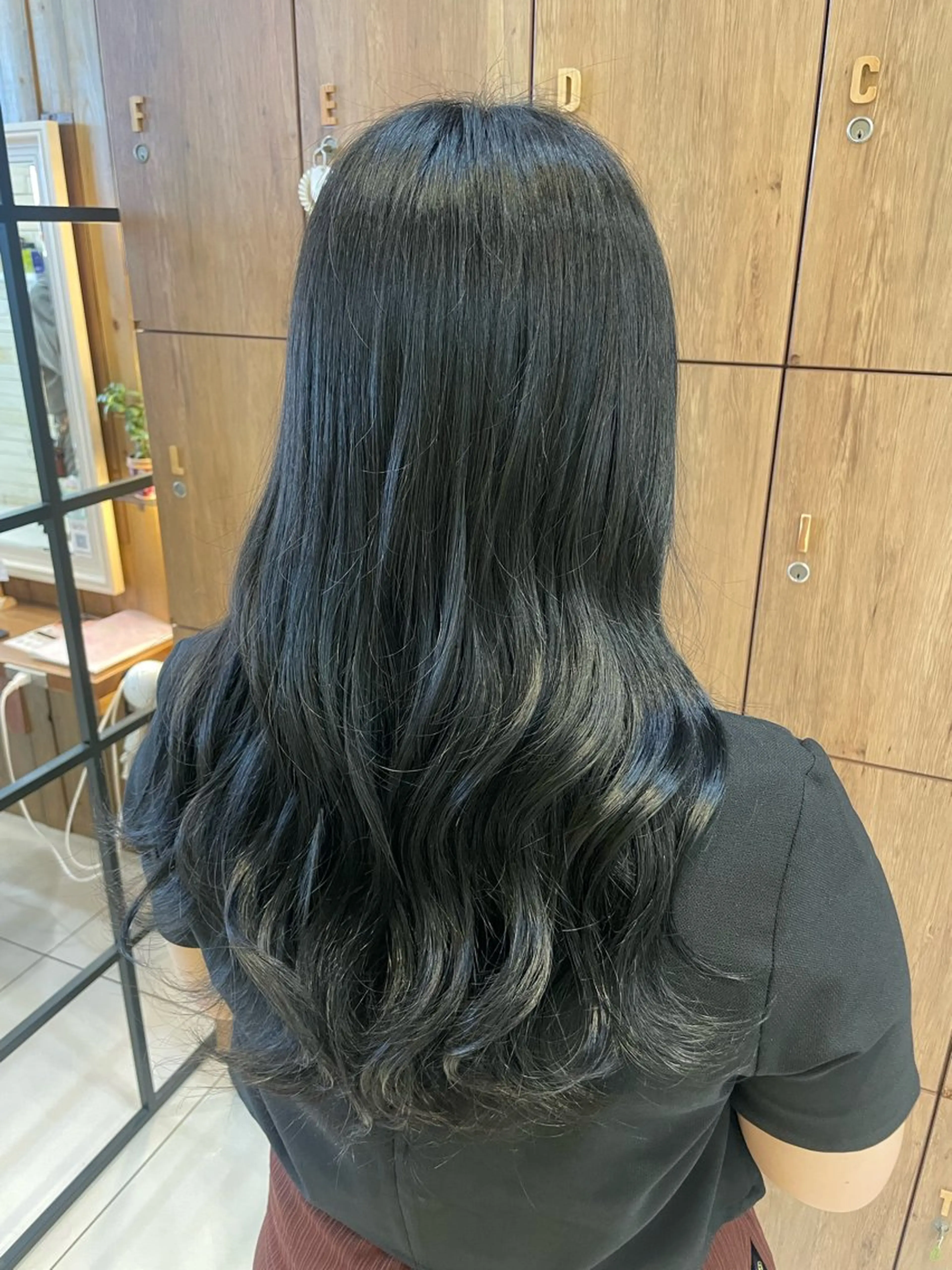 ロング 韓国カラー／エクステ 松戸梨杏のヘアスタイル