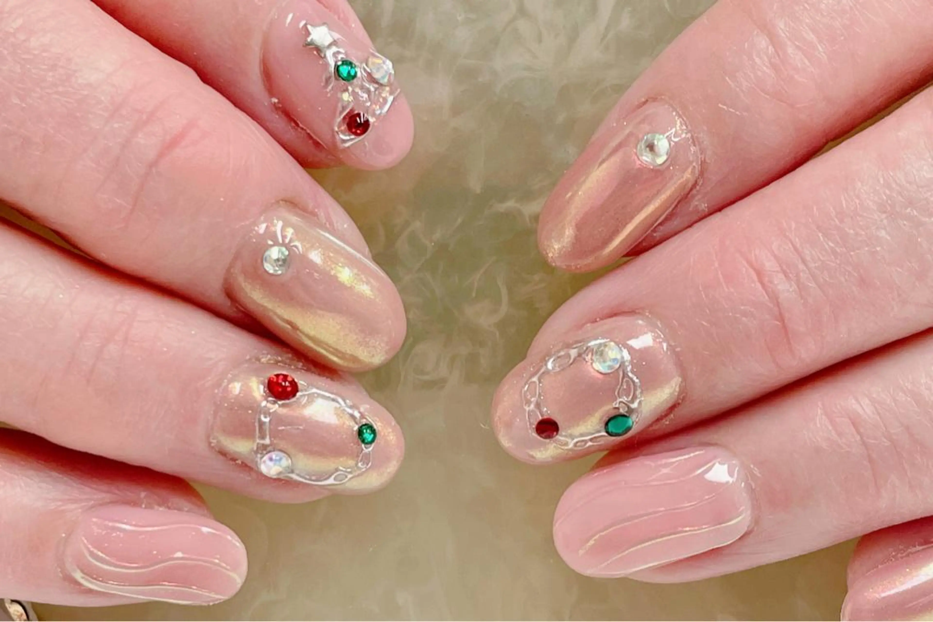 ネイル アートネイル ジェルネイル ミラーネイル 冬ネイル クリスマス ママリンド　志村坂上店所属・しみ えんのネイルデザイン