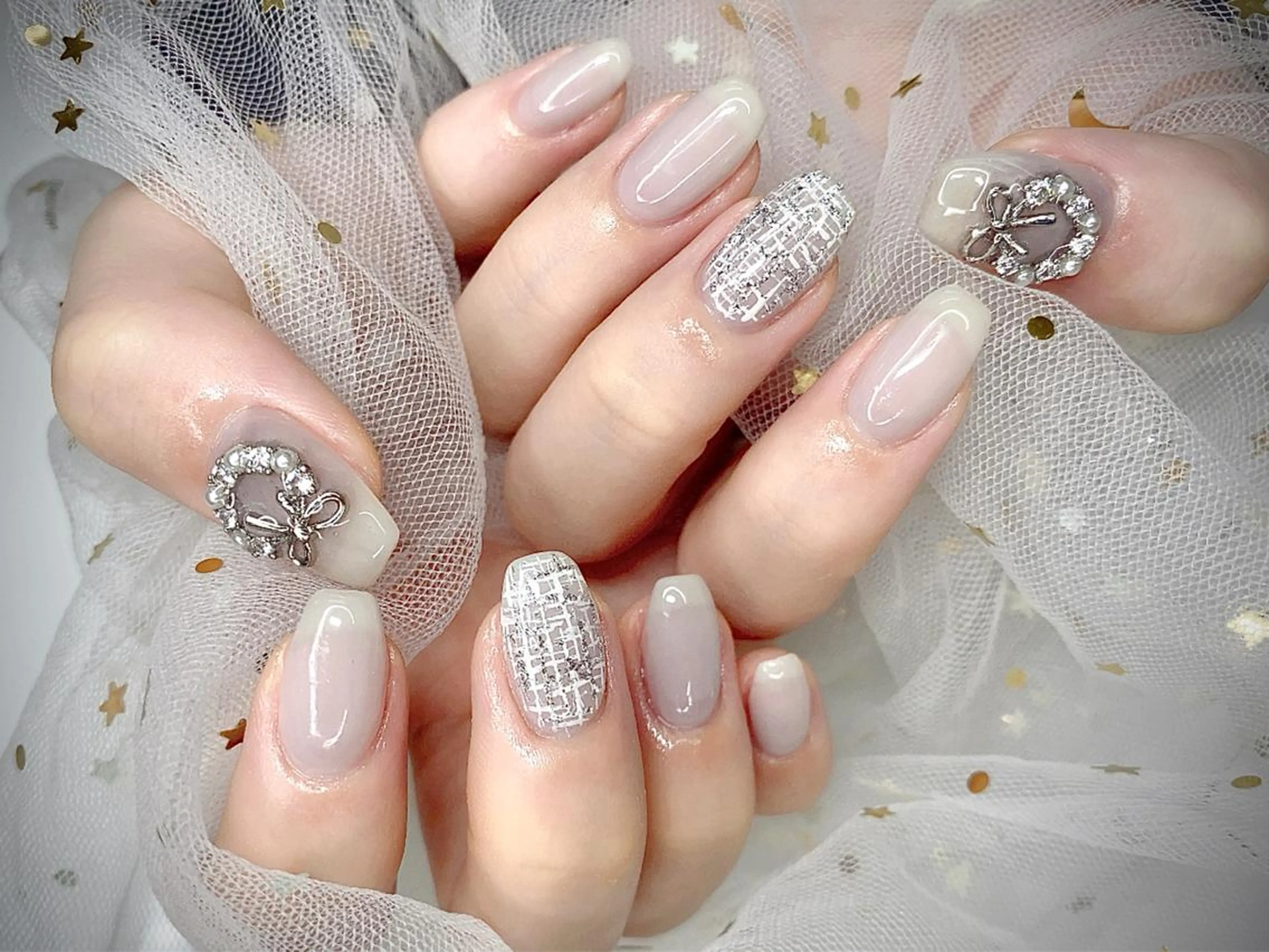 ネイル I-nailロング /ワンホン/キラキラのネイルデザイン