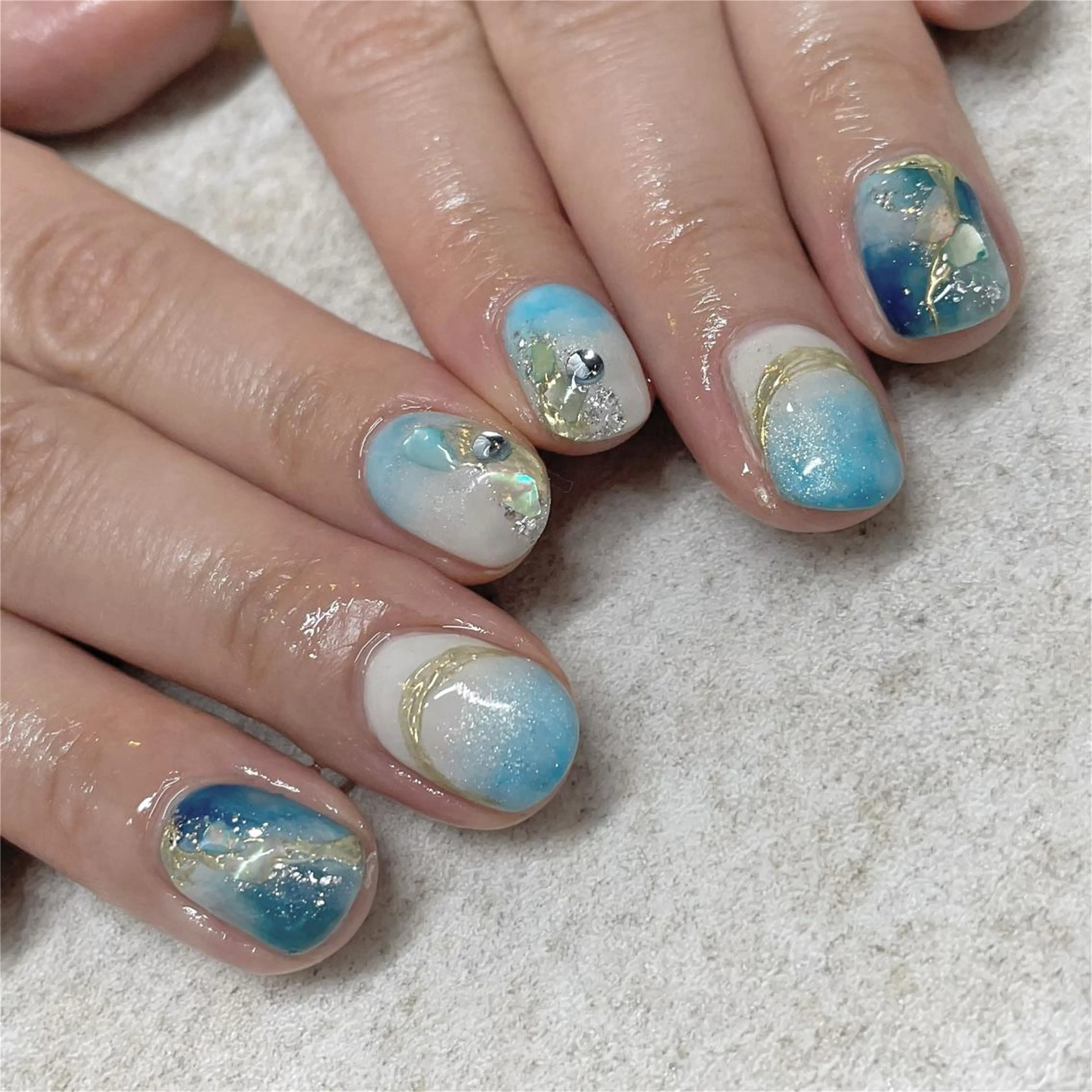 ネイル ミラーネイル 丁寧カウンセリング 個性派ネイルyukoのネイルデザイン