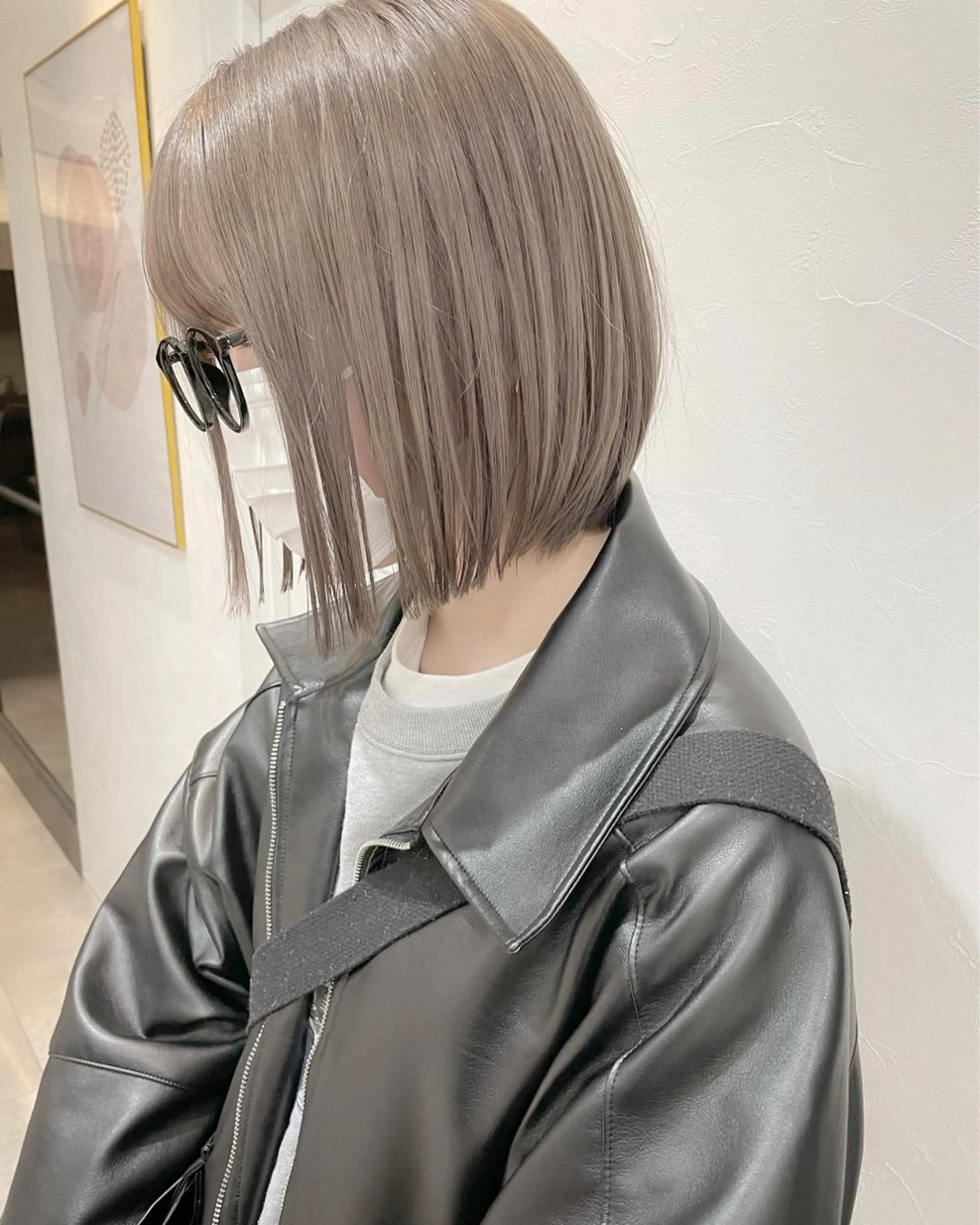 ショート りん/ワンホン/艶髪 ／小顔顔周りカットのヘアスタイル