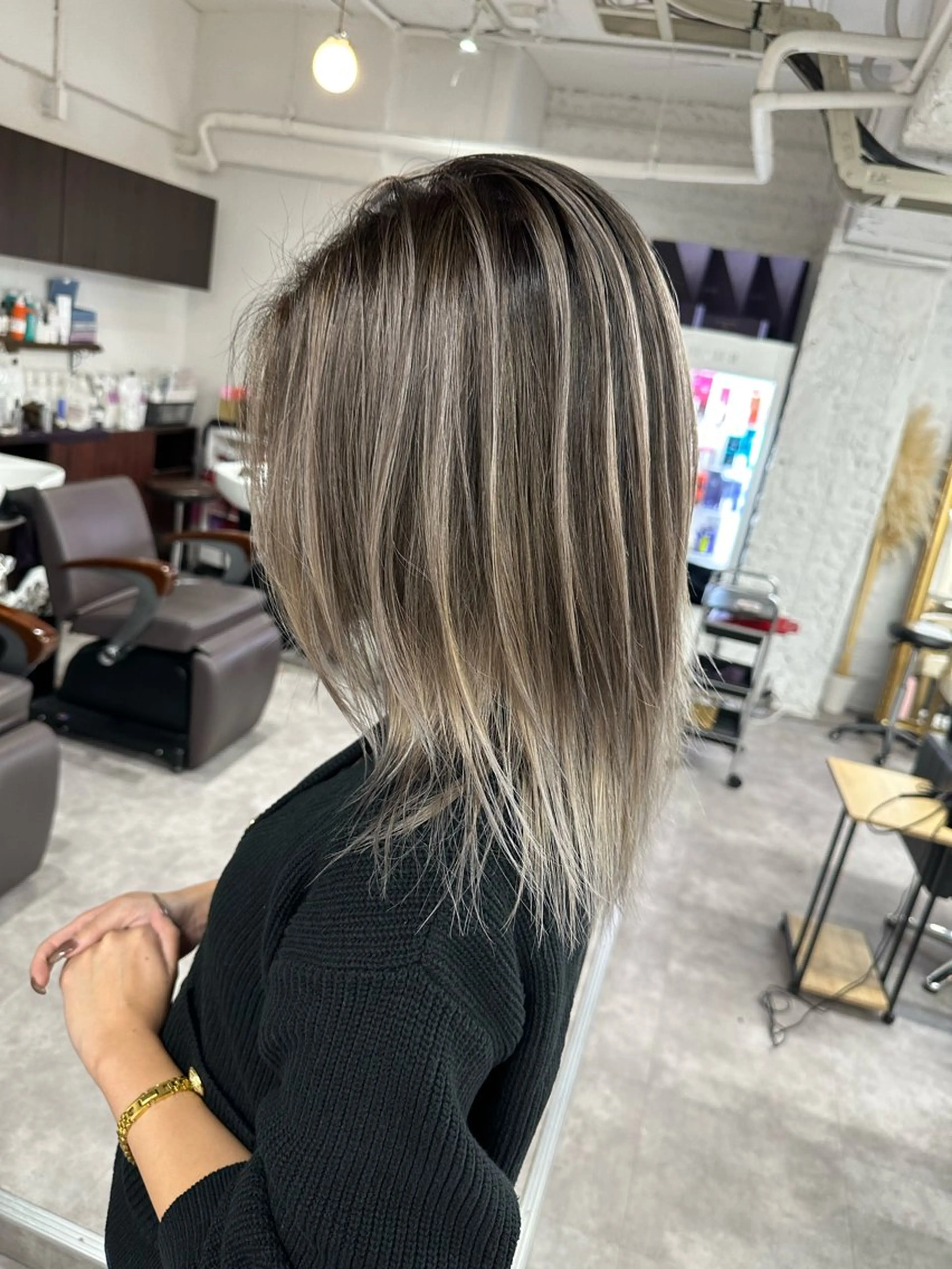 ミディアム カラー ヘアアレンジ カット ヘアカラー トリートメント 久米 治仁のヘアスタイル