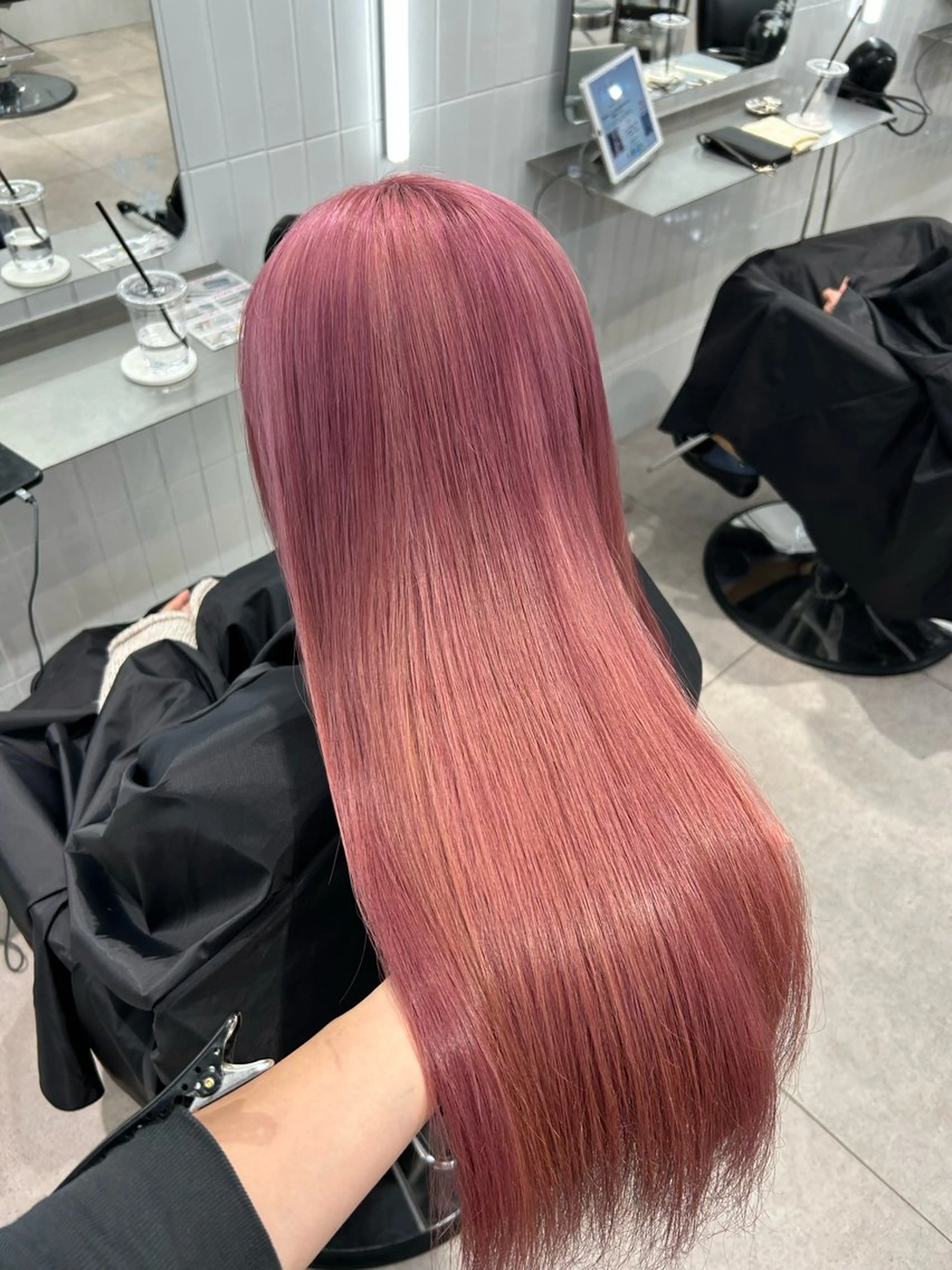 セミロング ヘアカラー トリートメント ヘアセット ONYX 表参道所属・ショート/ボブ/似 合わせ/顔周りカットのヘアスタイル