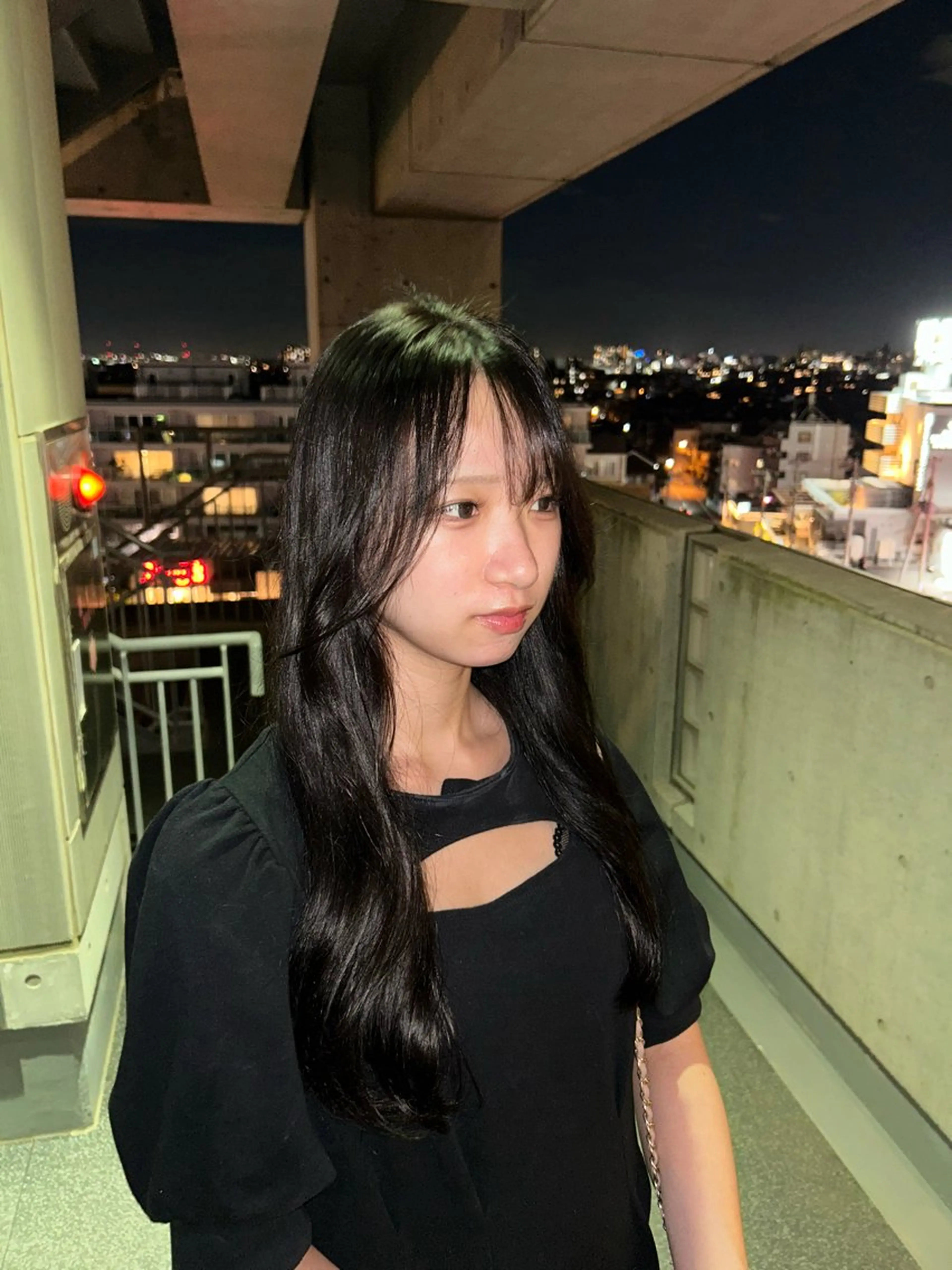 ロング レイヤー/透明感カラ ー/茅ヶ崎/momiのヘアスタイル