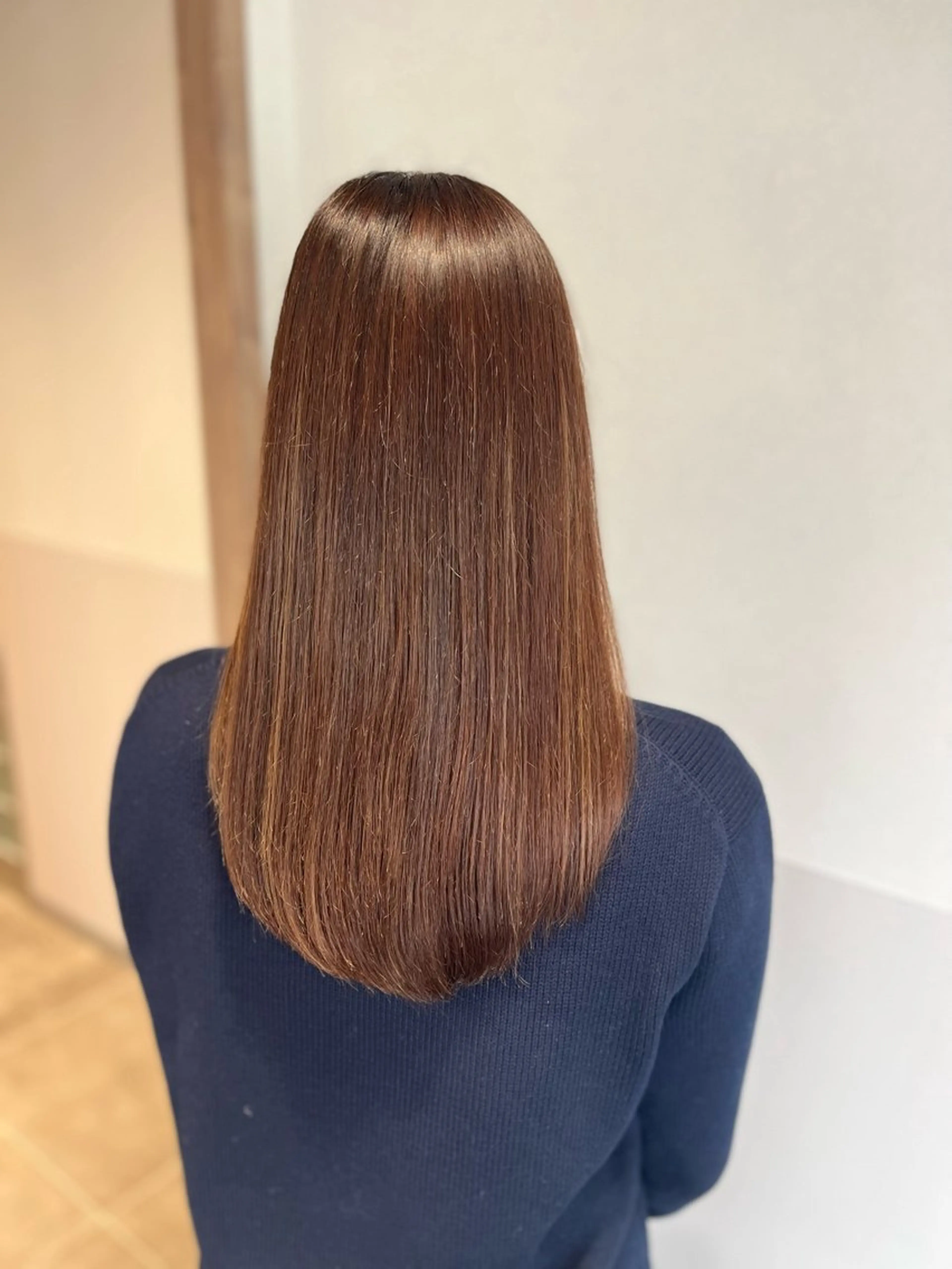 ミディアム カラー ベージュカラー モカベージュ カット ヘアカラー トリートメント SALOWIN神戸三宮店所属・【美髪を叶える】中谷 彰宏（アキ)のヘアスタイル