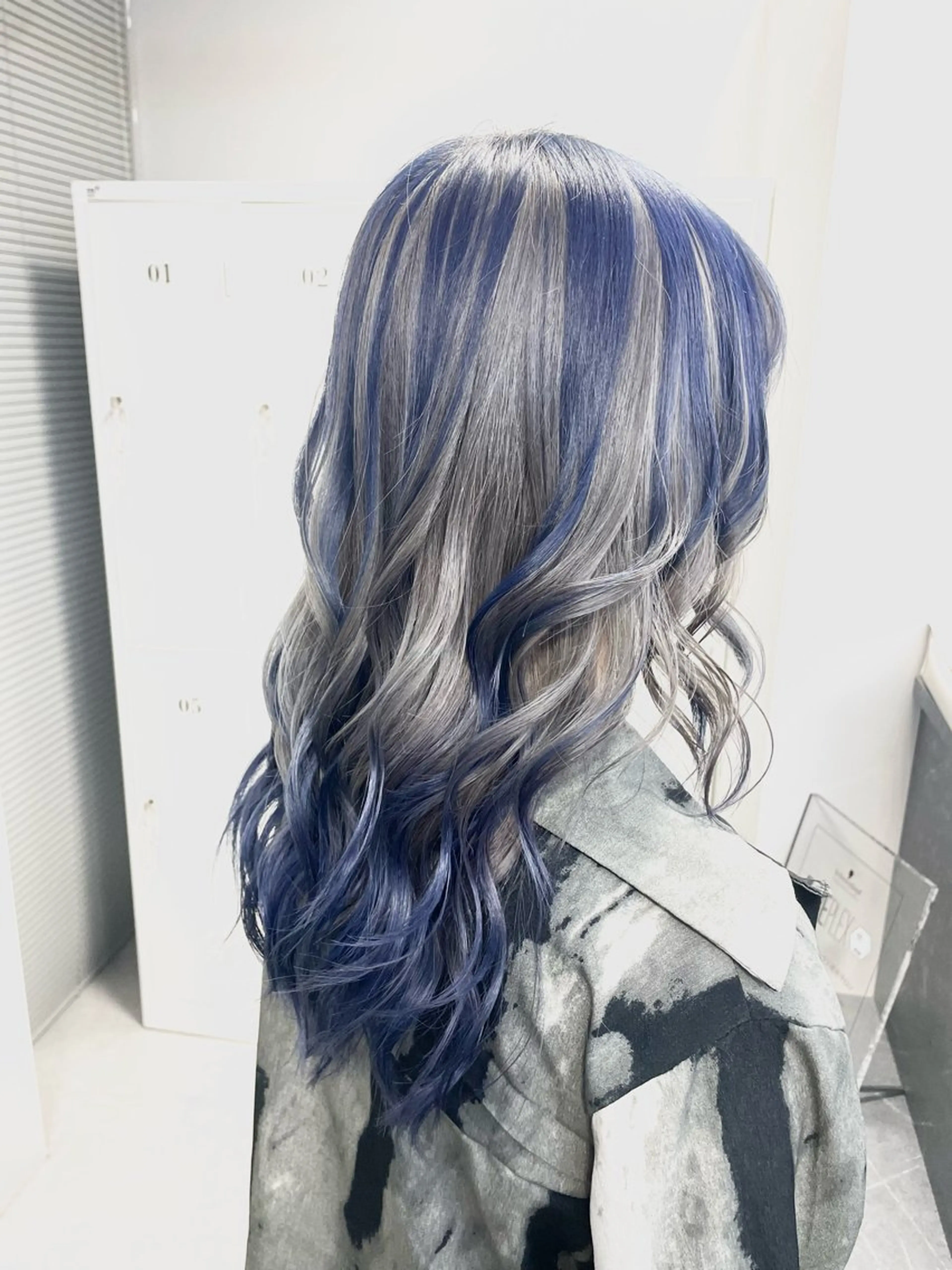 ロング ヘアカラー 樋川 早紀のヘアスタイル