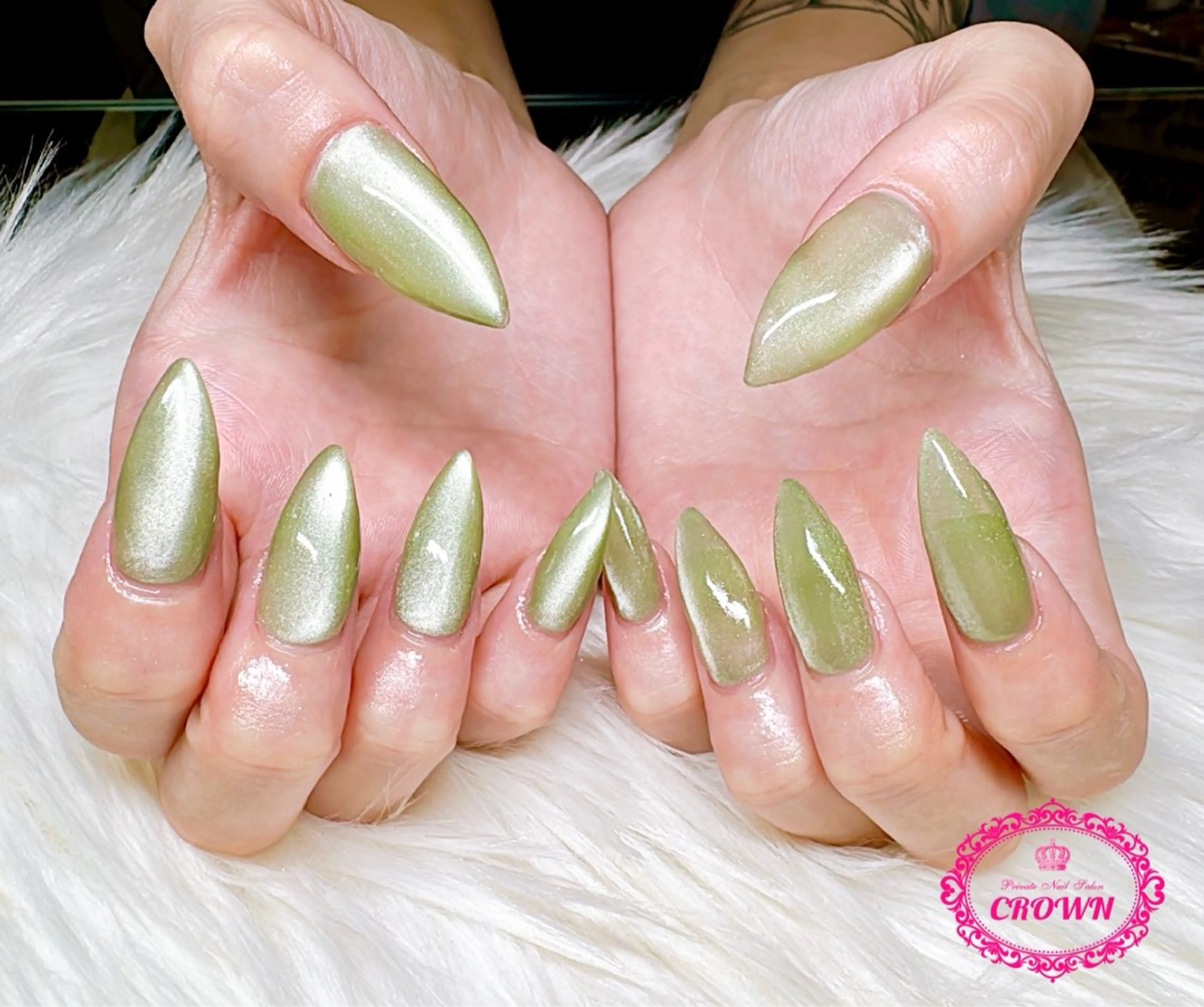 ネイル CROWN プライベートサロンのネイルデザイン