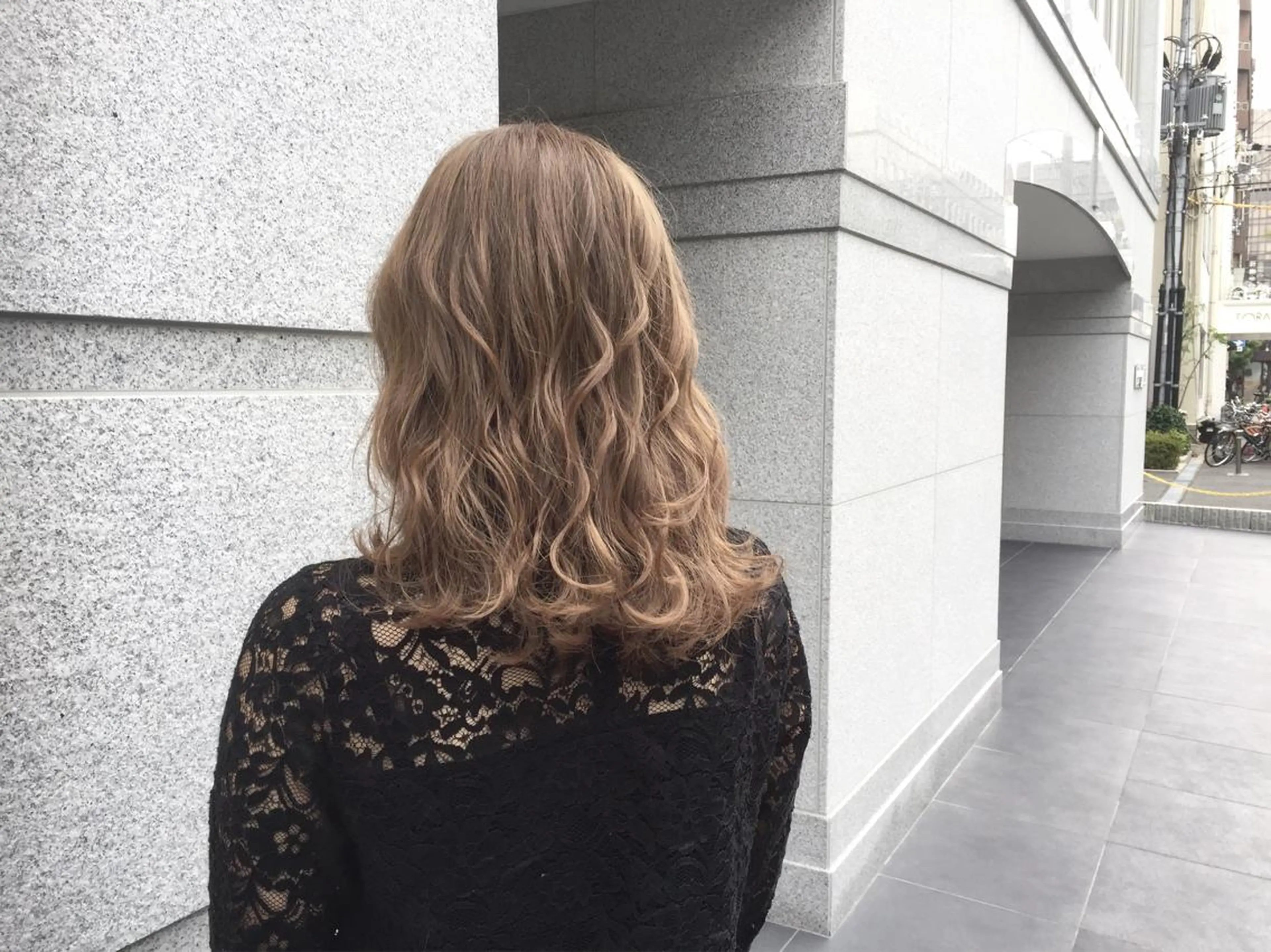 ミディアム カラー ベージュカラー ハイライトカラー イルミナカラー ハイライト トリートメント 🌈髪質改善カラーの 🌈坂本侑樹のヘアスタイル