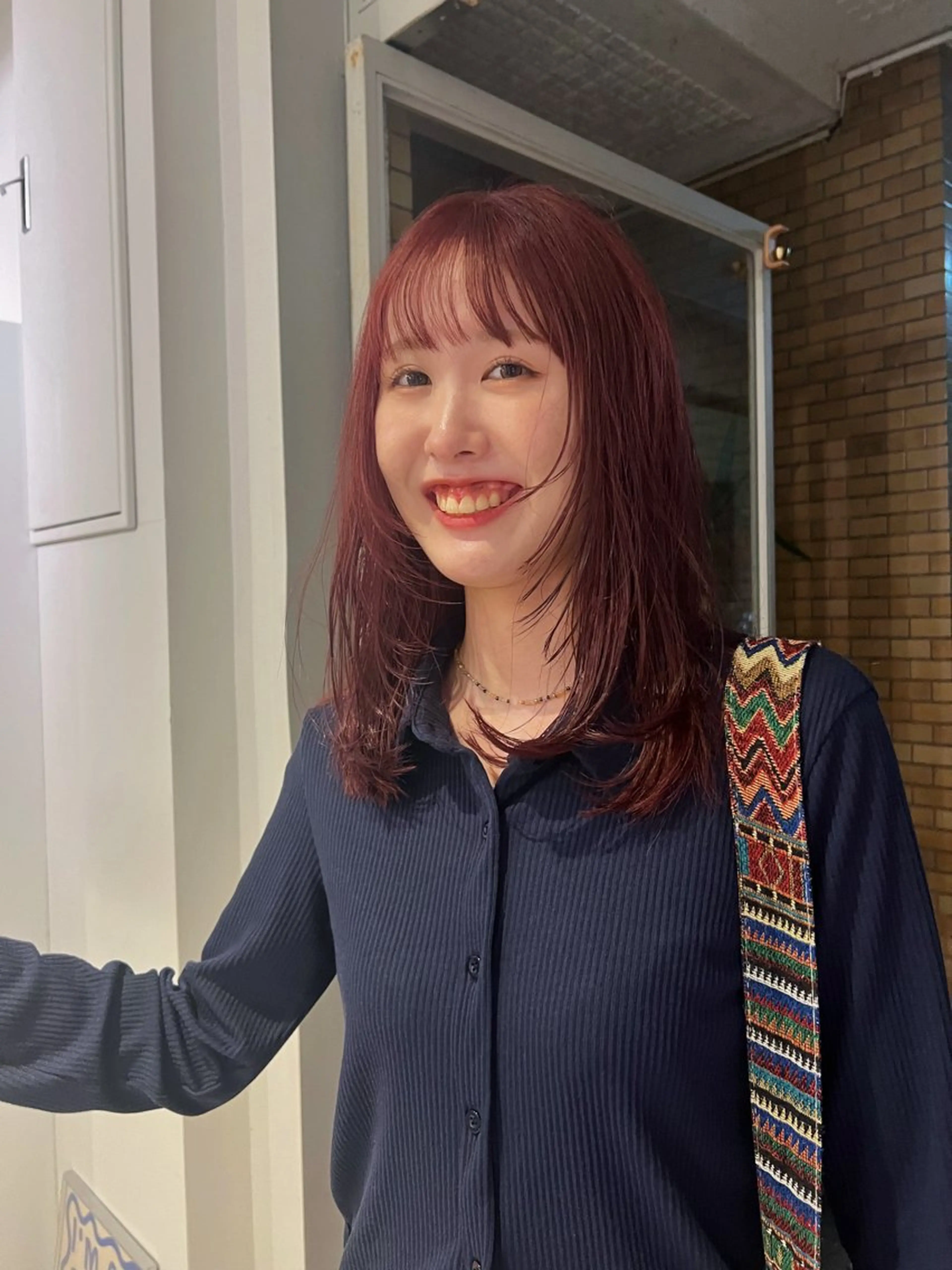 カラー ブリーチ レッドカラー 南部 綾音のヘアスタイル