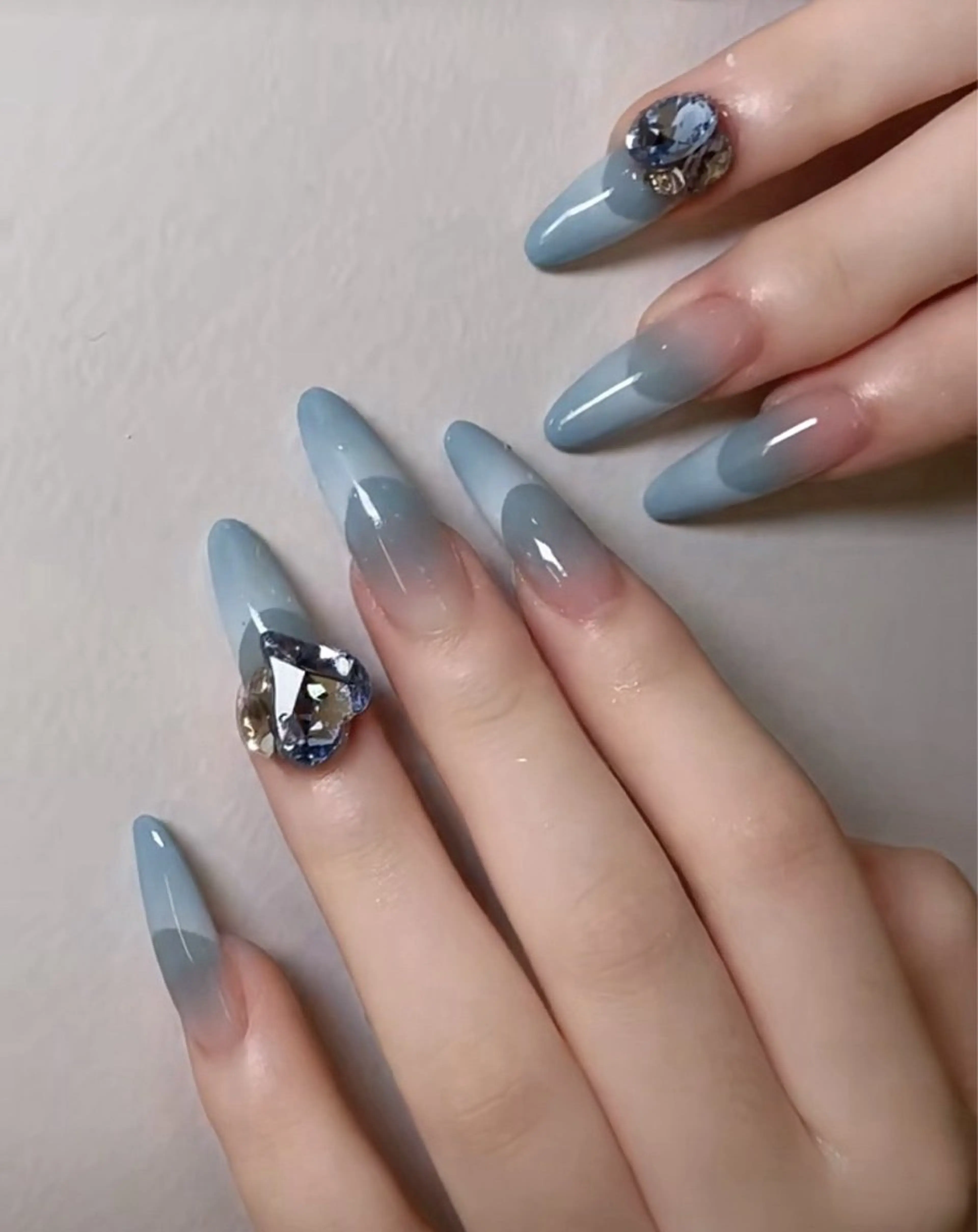 ソフトジェルオフ（¥1980自店オフの方）（他店オフ¥2800円）チップ長さ出しオフ¥3900円、オフのみの写真