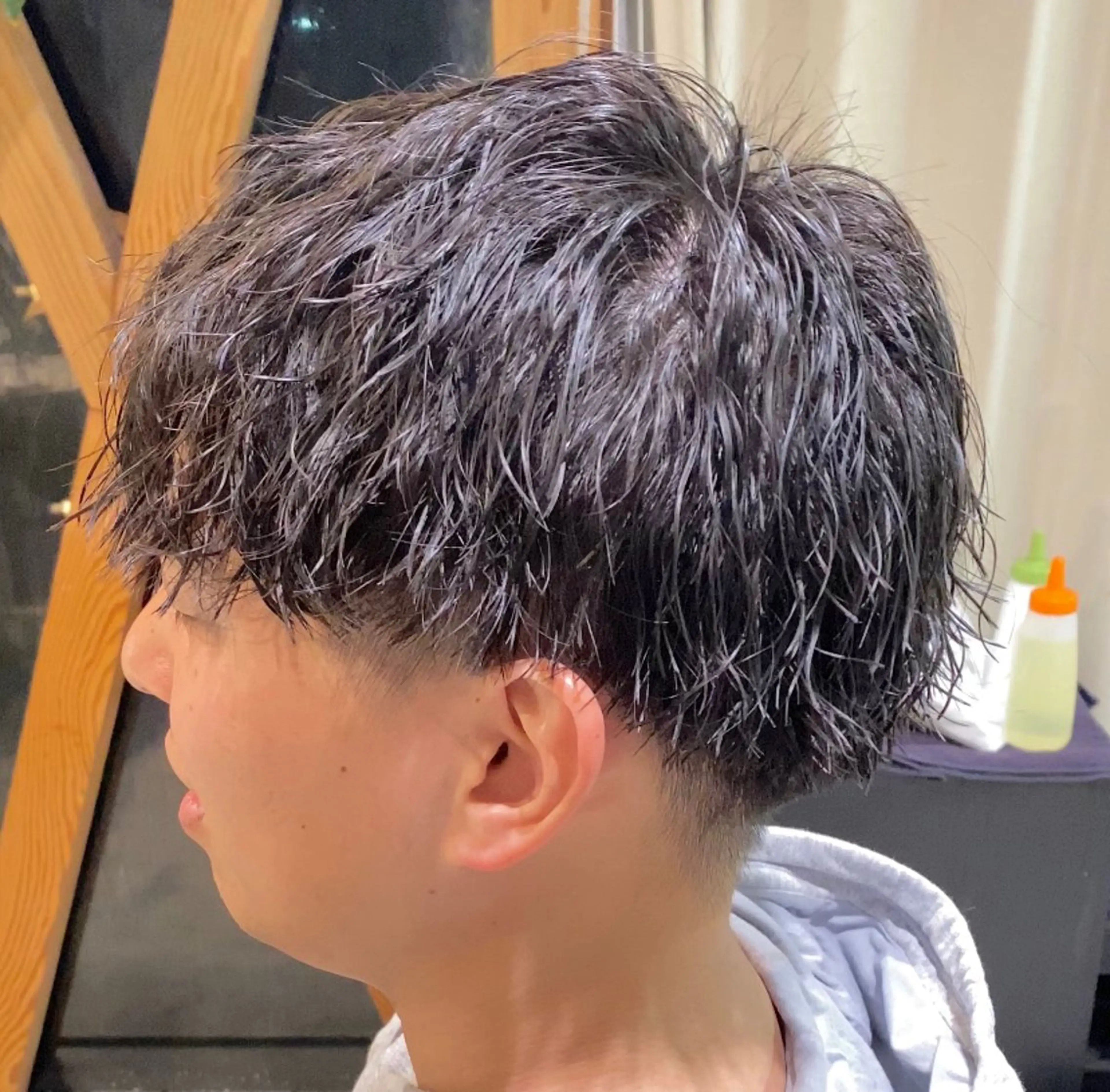 ショート パーマ メンズ メンズパーマ ツイストスパイラルパーマ スパイラルパーマ ナツハラ サトシのヘアスタイル