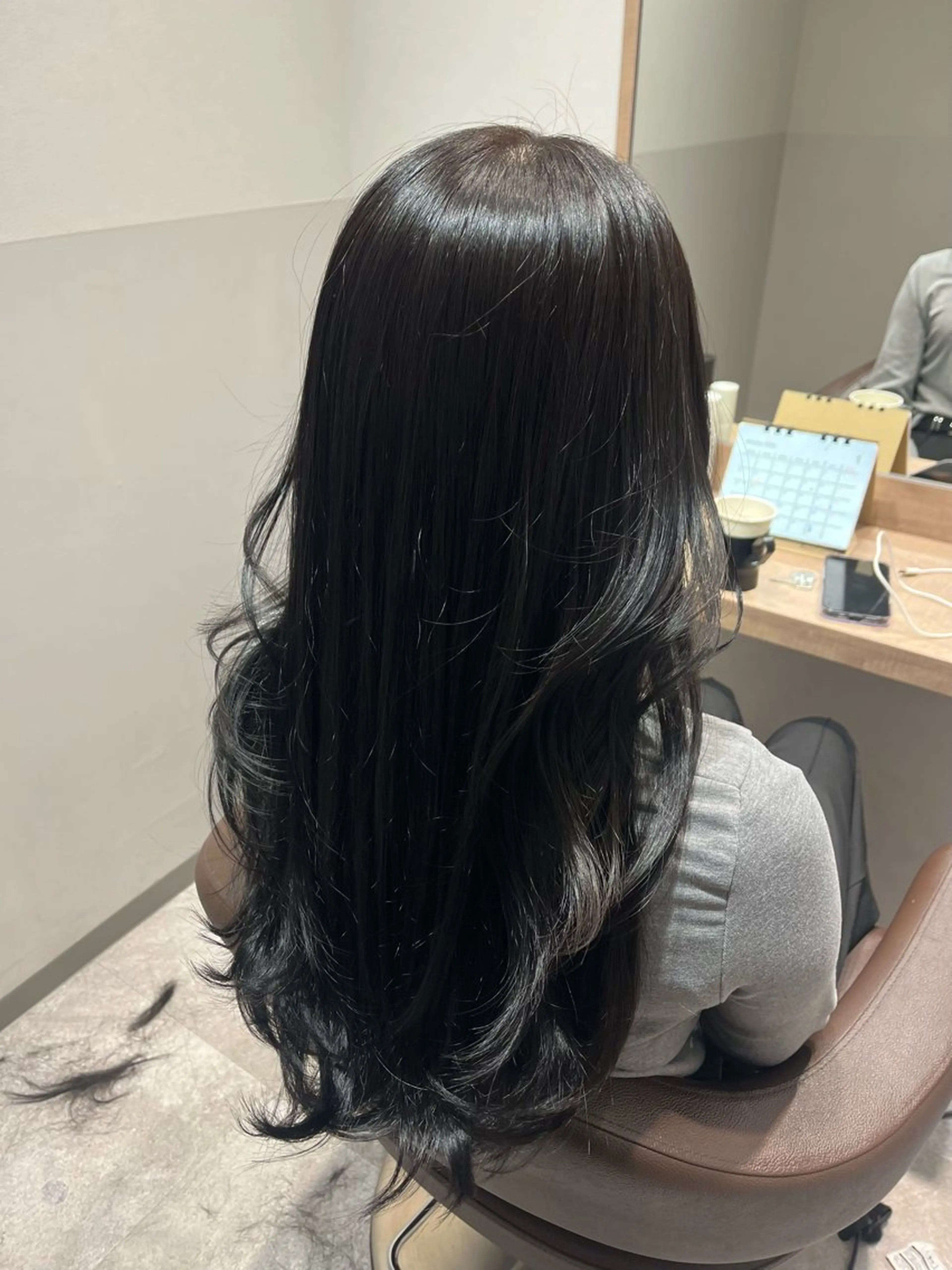 ロング レイヤーカット カット ヘアカラー トリートメント SALOWIN大宮crest所属・大宮レイヤーカット× 透明感カラー　rioのヘアスタイル