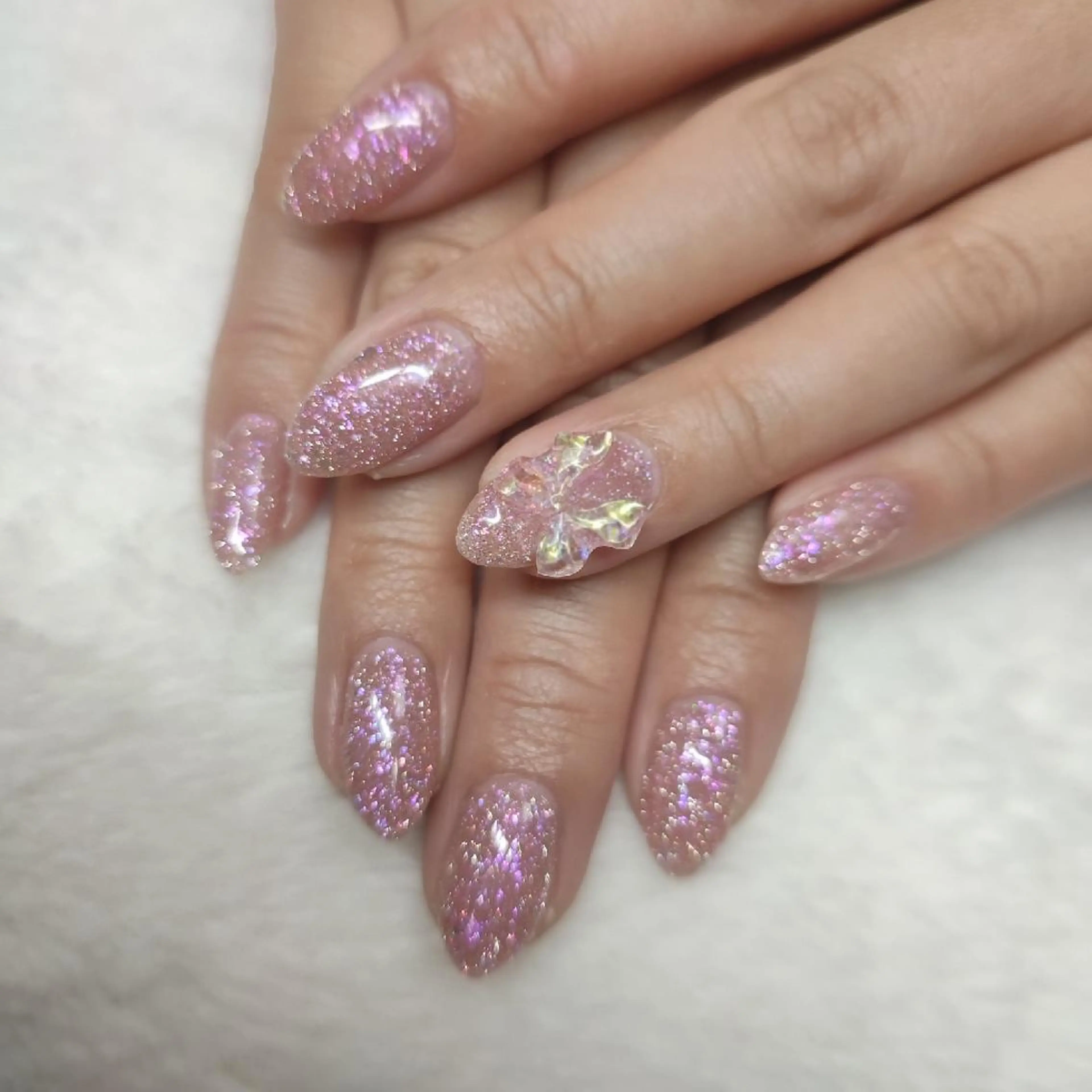 ネイル ハンドネイル RUNWAY 　　の眉毛・アイブロウイメージ