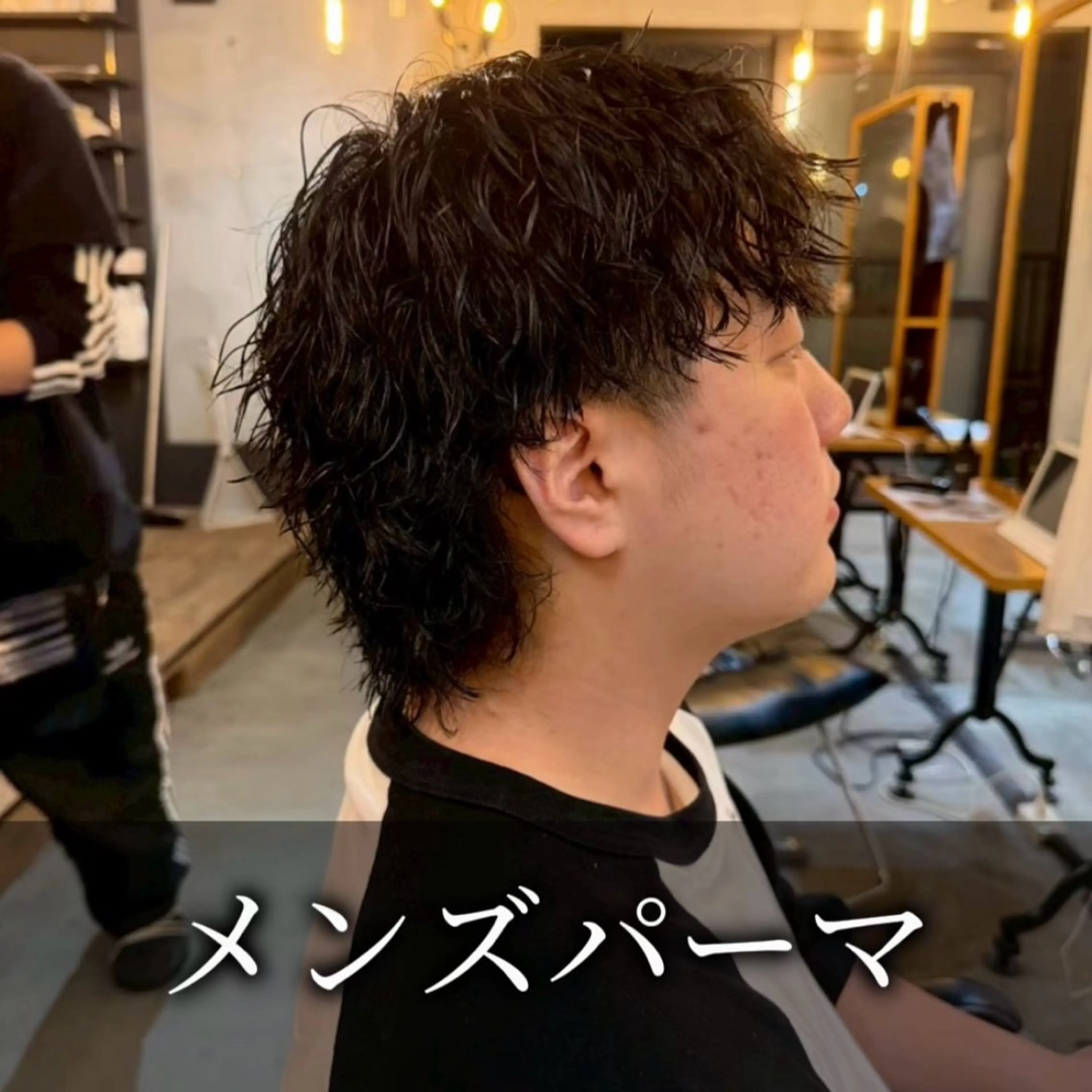 ショート パーマ メンズ メンズサロンOVER 町田店[学生限定]の眉毛・アイブロウイメージ