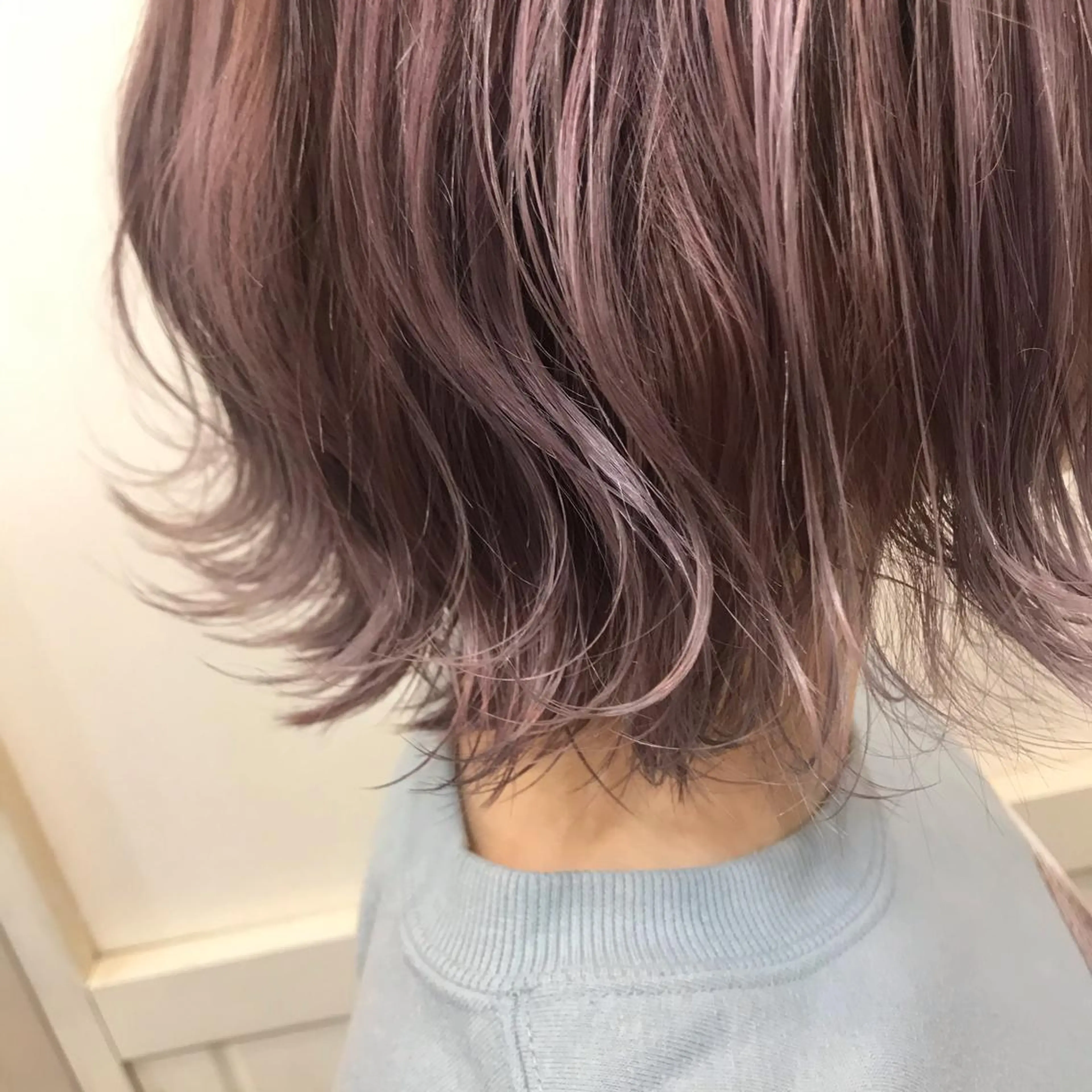 ミディアム カラー ラベンダーカラー ピンクカラー ヘアカラー ヨシダ トオルのヘアスタイル