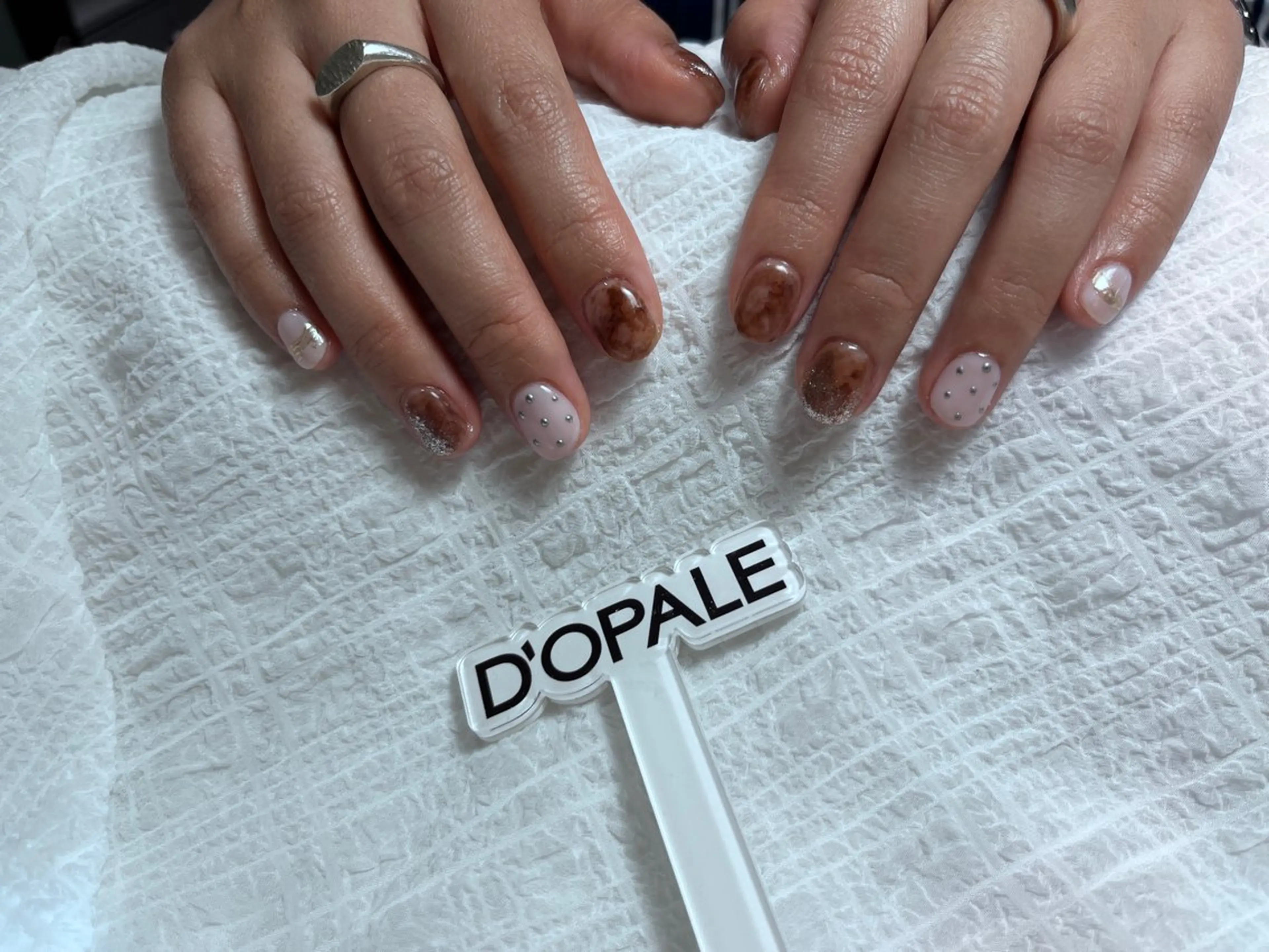 ネイル ハンドネイル 長さ出し専門店 上野店サロンのネイルデザイン