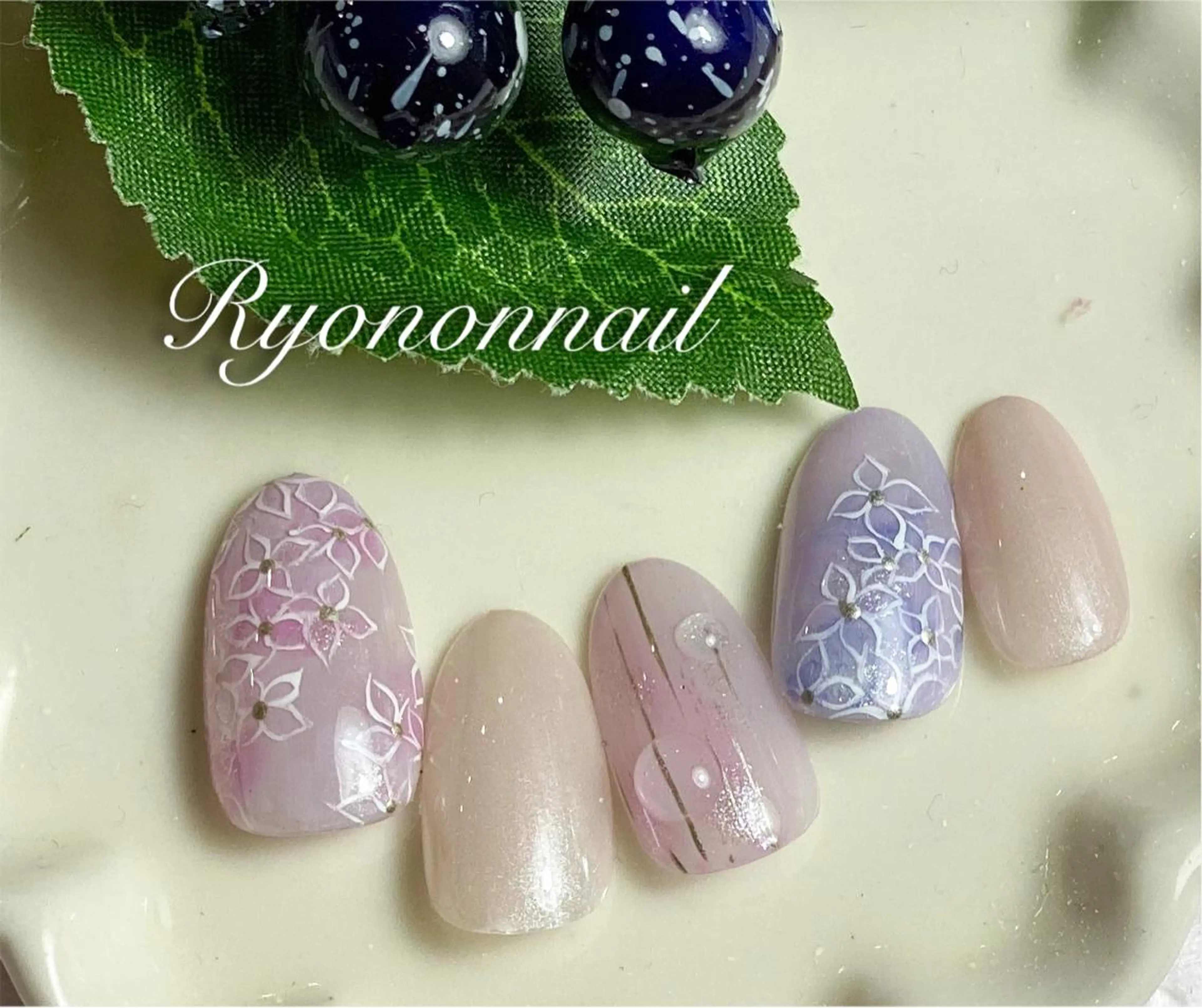 ネイル Ryononnail(リョノンネイル)所属・Ryononnail 上谷典子のネイルデザイン