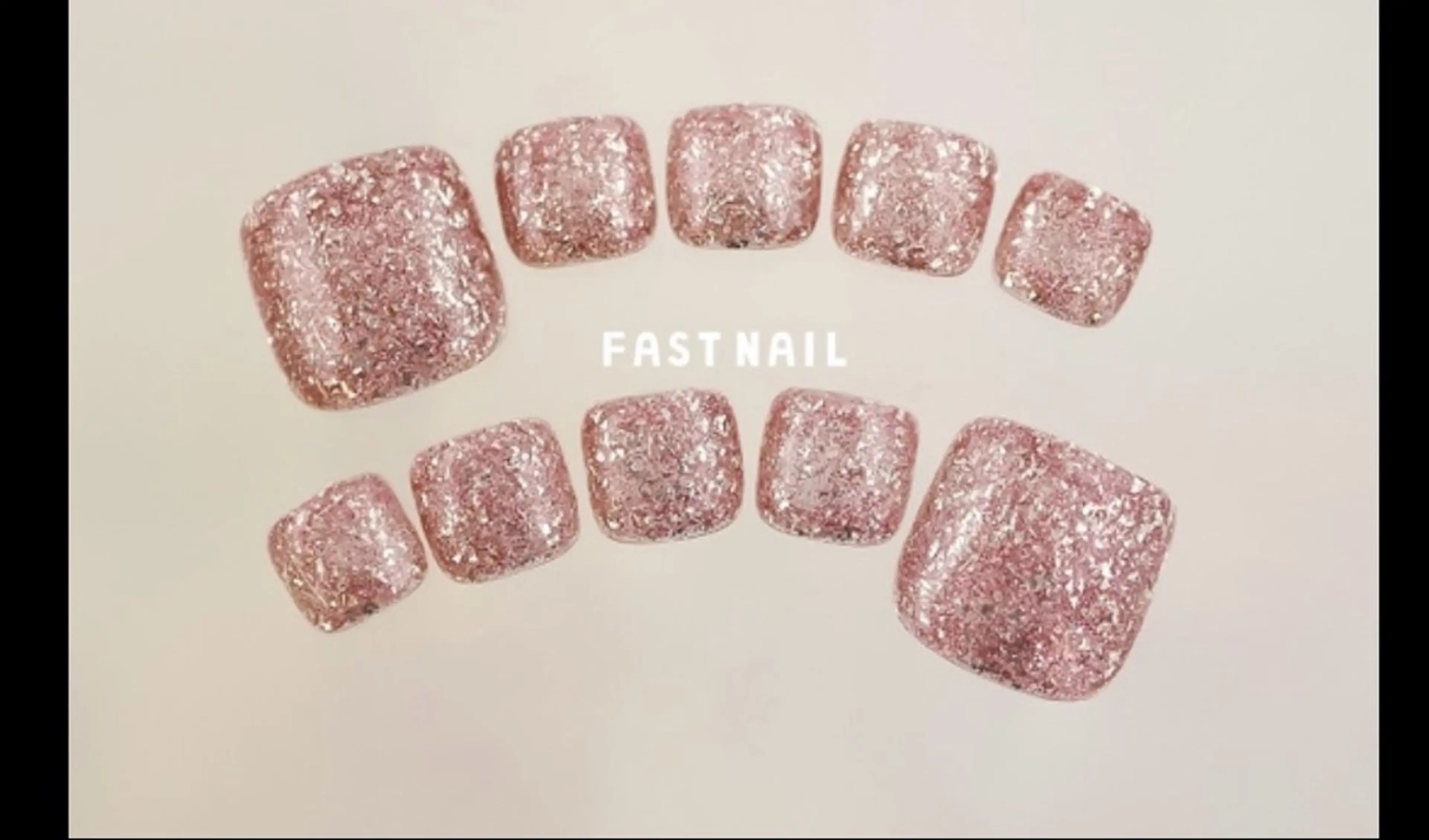 【フットネイル】ワンカラーorラメグラデーション✨ソフトジェルオフ無料✨カラー選択可能♪の写真