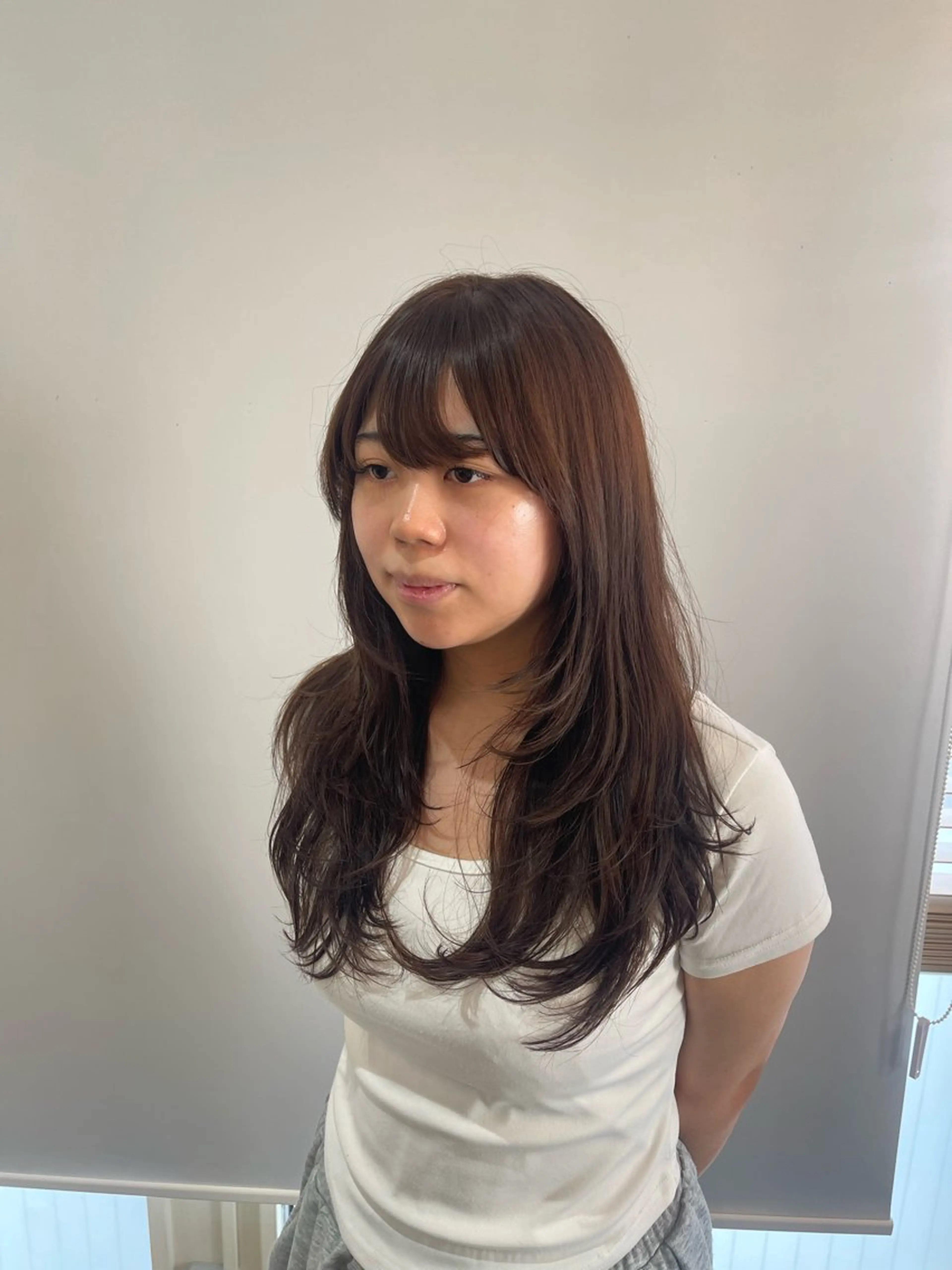 ロング レイヤーカット envogue ゆりのヘアスタイル