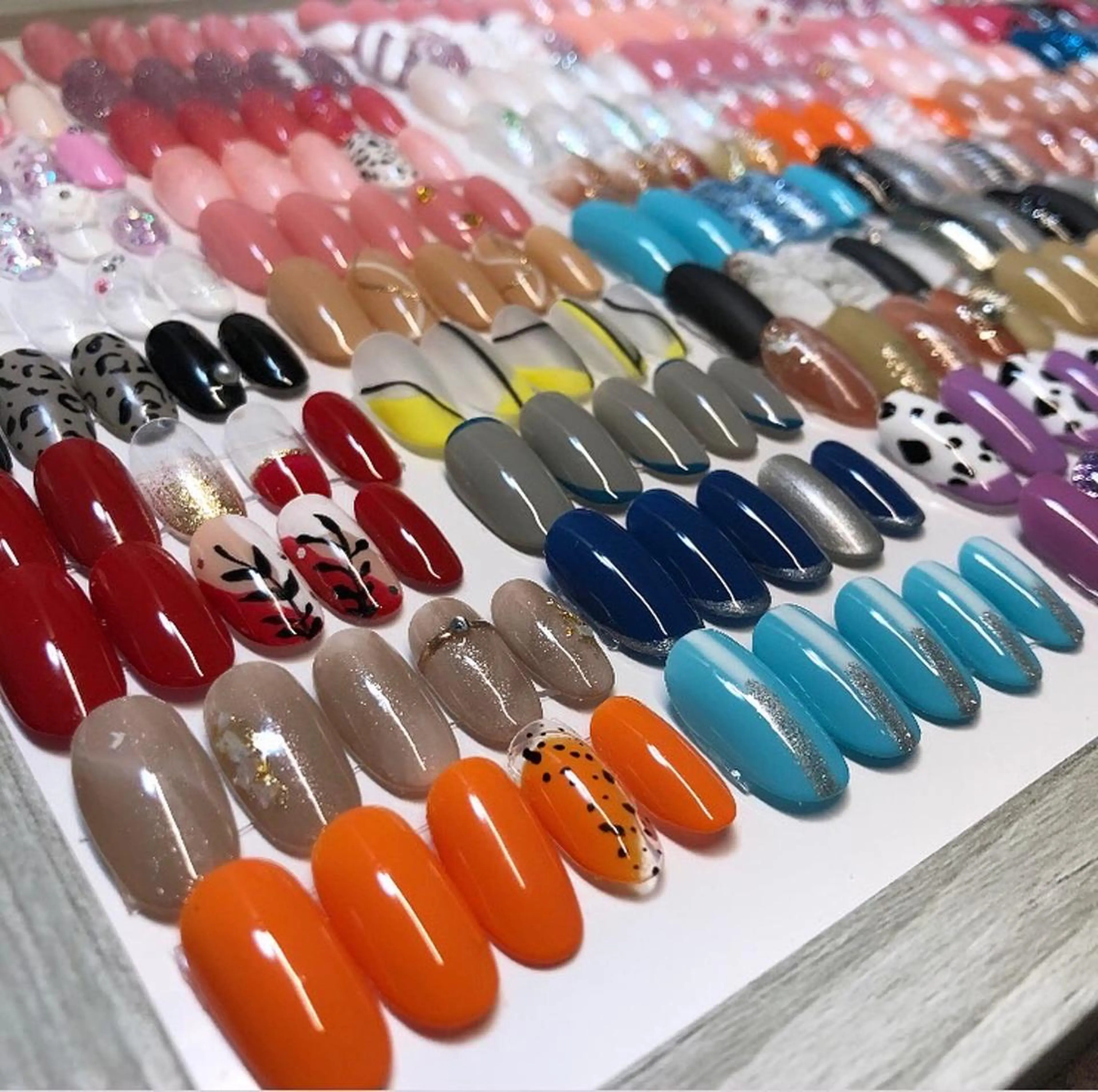 ネイル 宮本 百合子のネイルデザイン