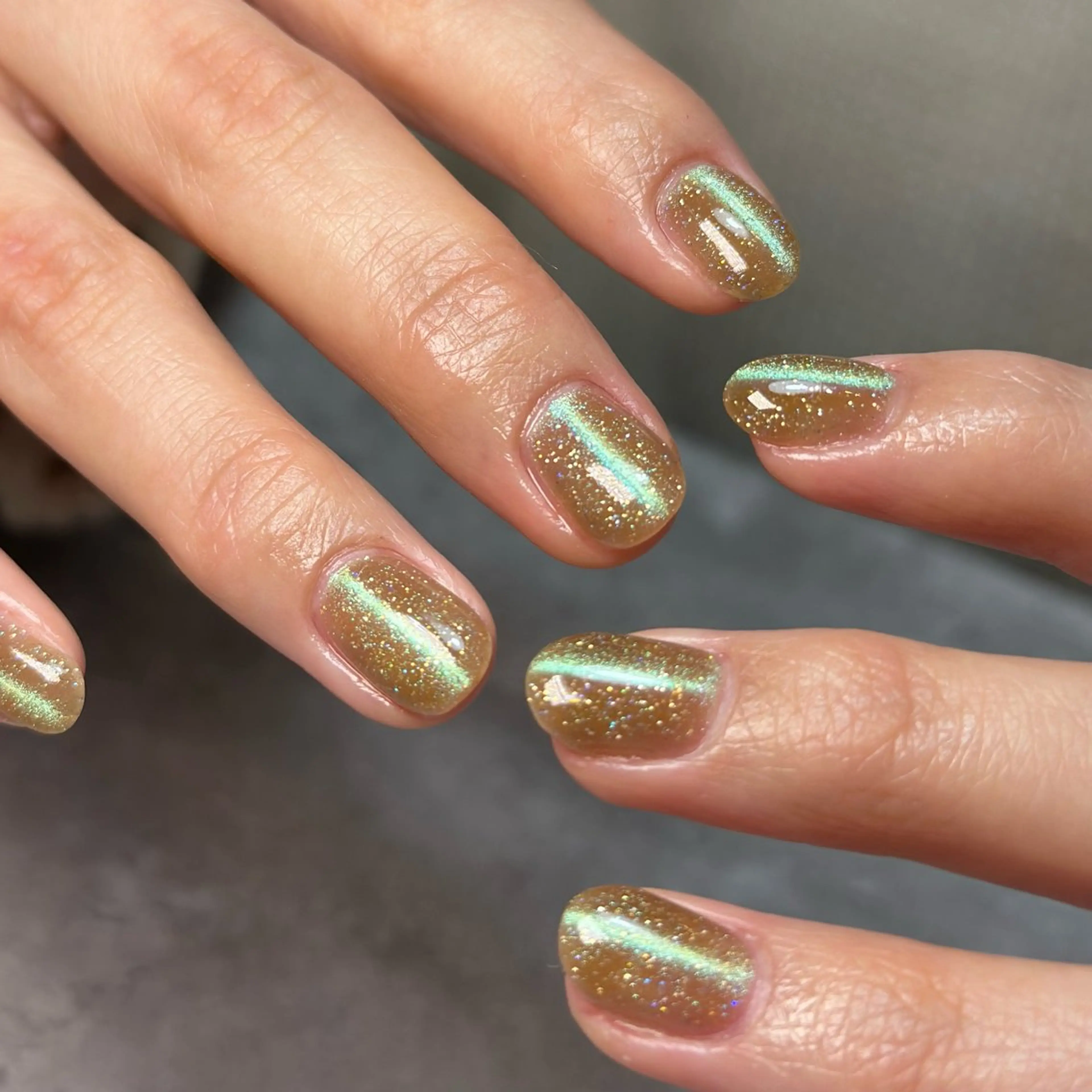 ネイル マグネットネイル ネイルサロンLaugh.所属・松浦 未悠のネイルデザイン