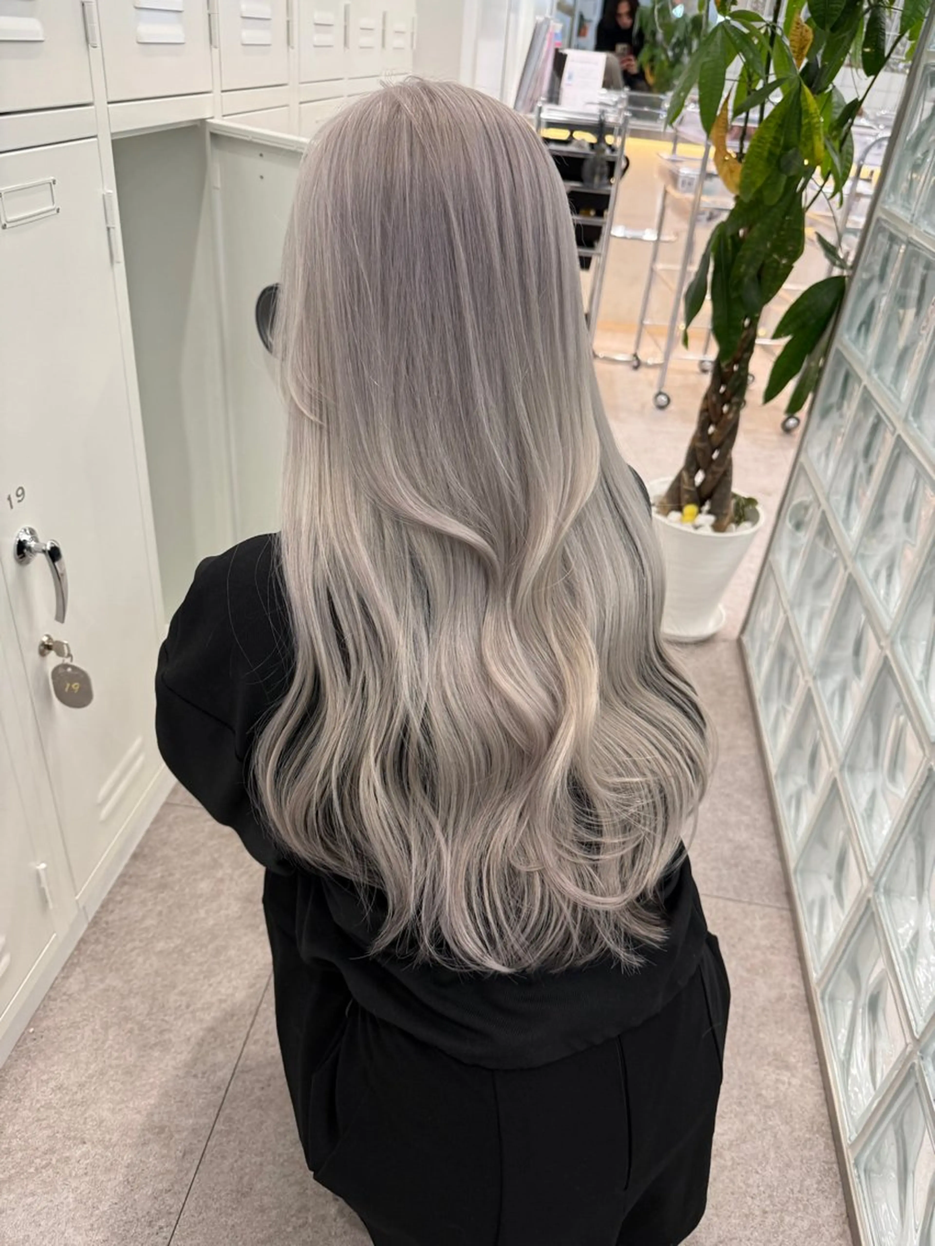 ロング カラー 🐯ミルクティーベー ジュ/大雅🐯のヘアスタイル