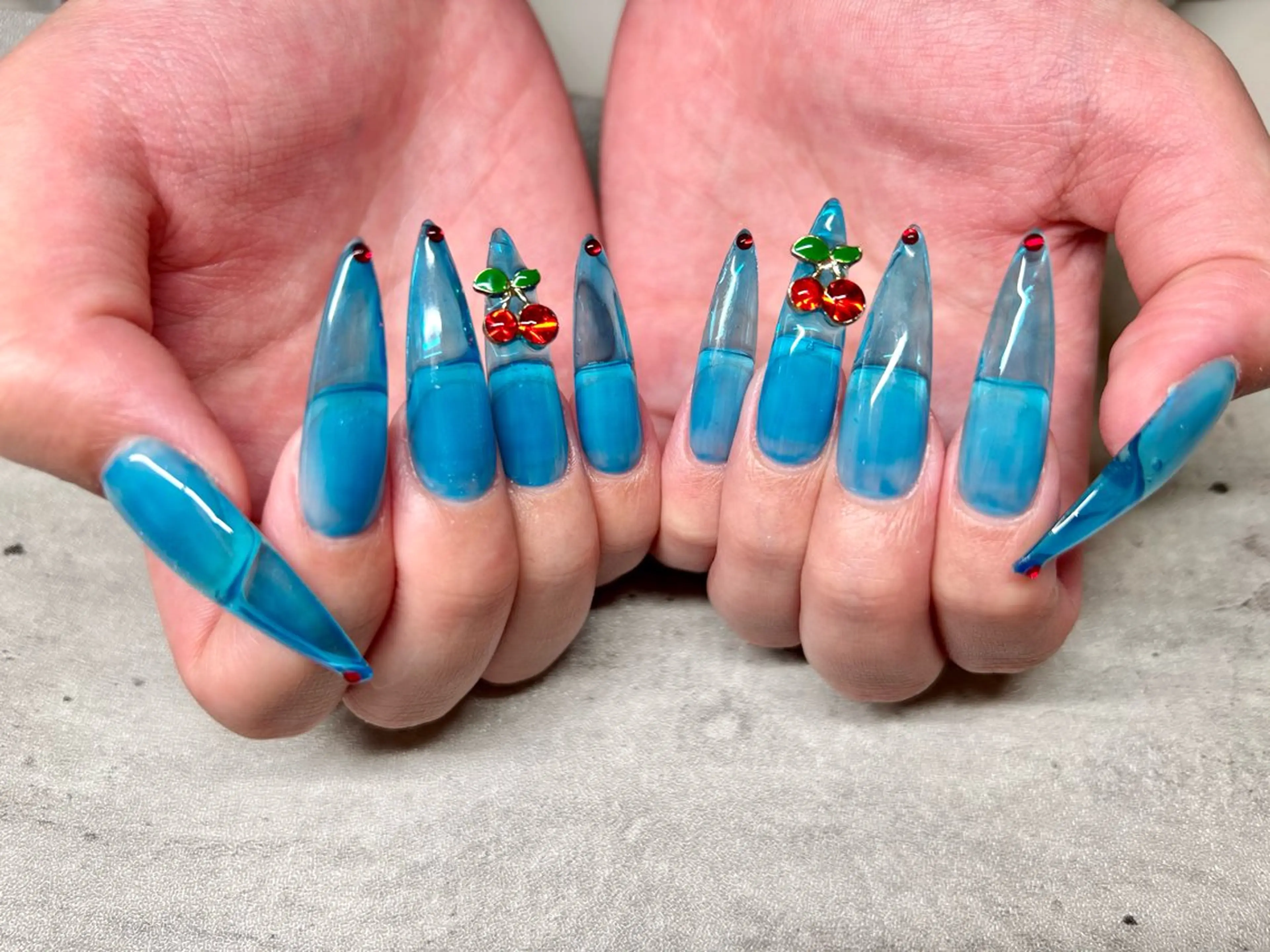 ネイル ワンカラーネイル joieange MEGUMIのネイルデザイン