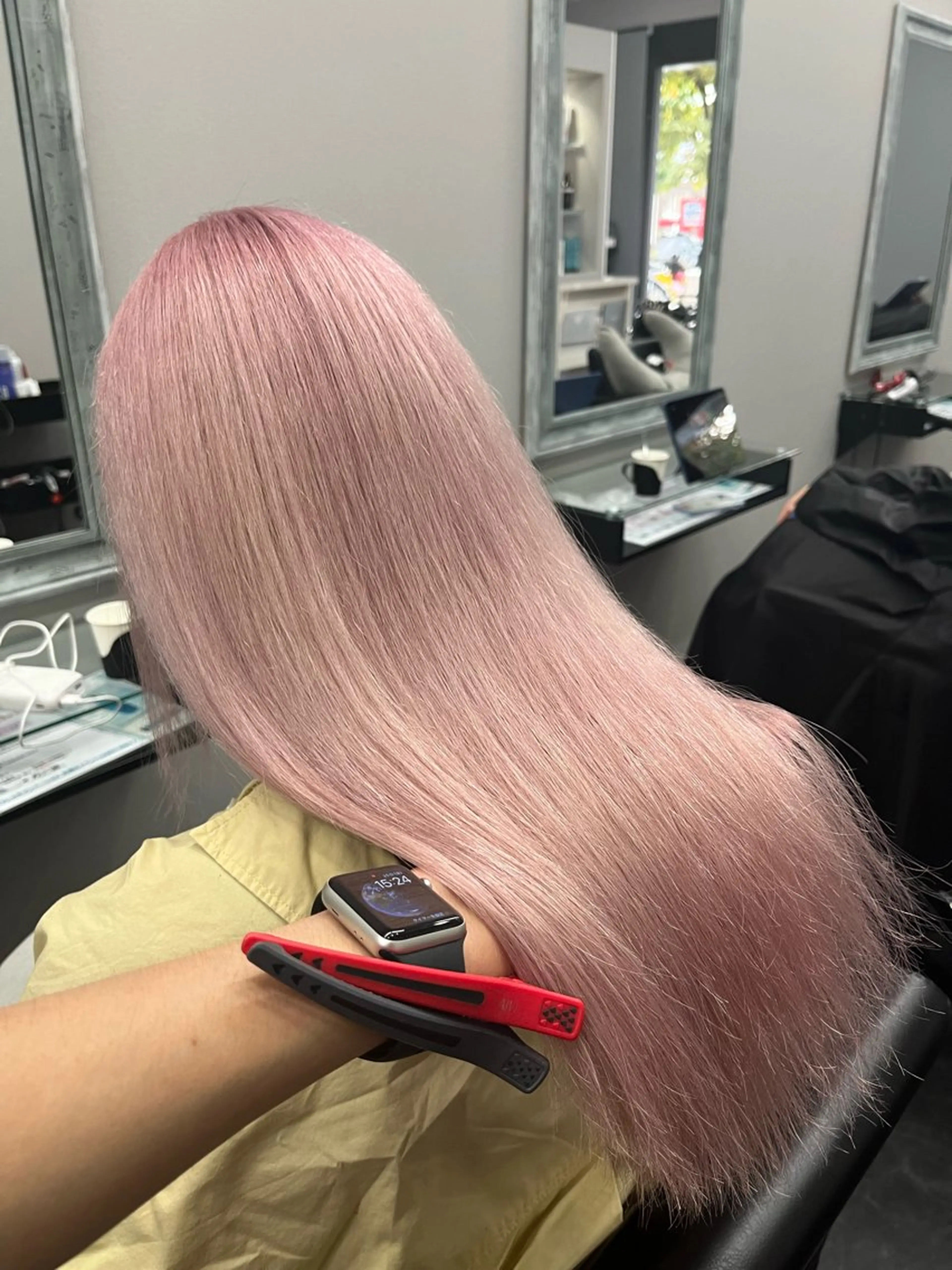 カラー 髪質改善&ハイトーンカラー BALE所属・Hikaru Memelu 中津店のマツエク・マツパデザイン