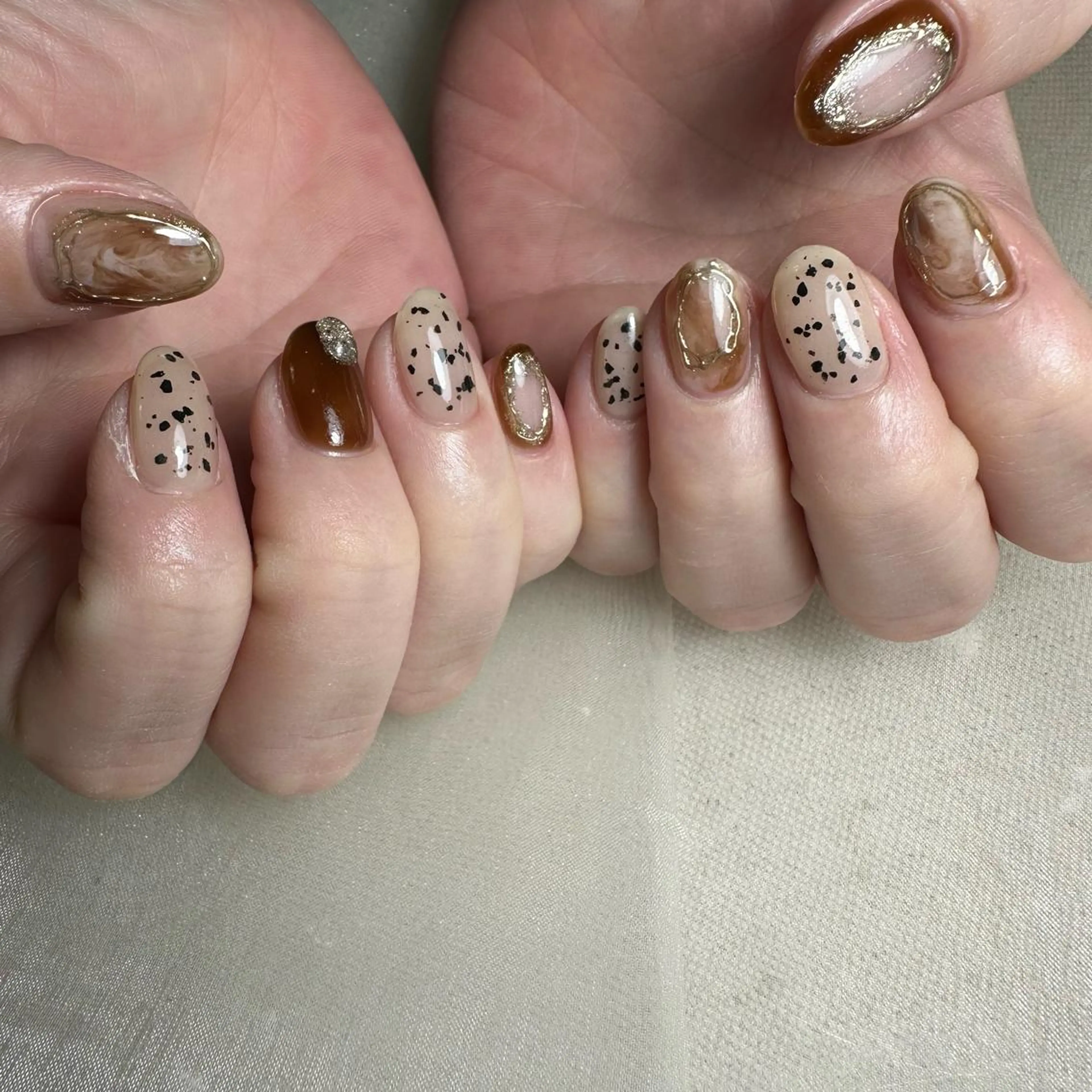 ネイル ハンドネイル repos~ルポ~所属・里見 麗のネイルデザイン