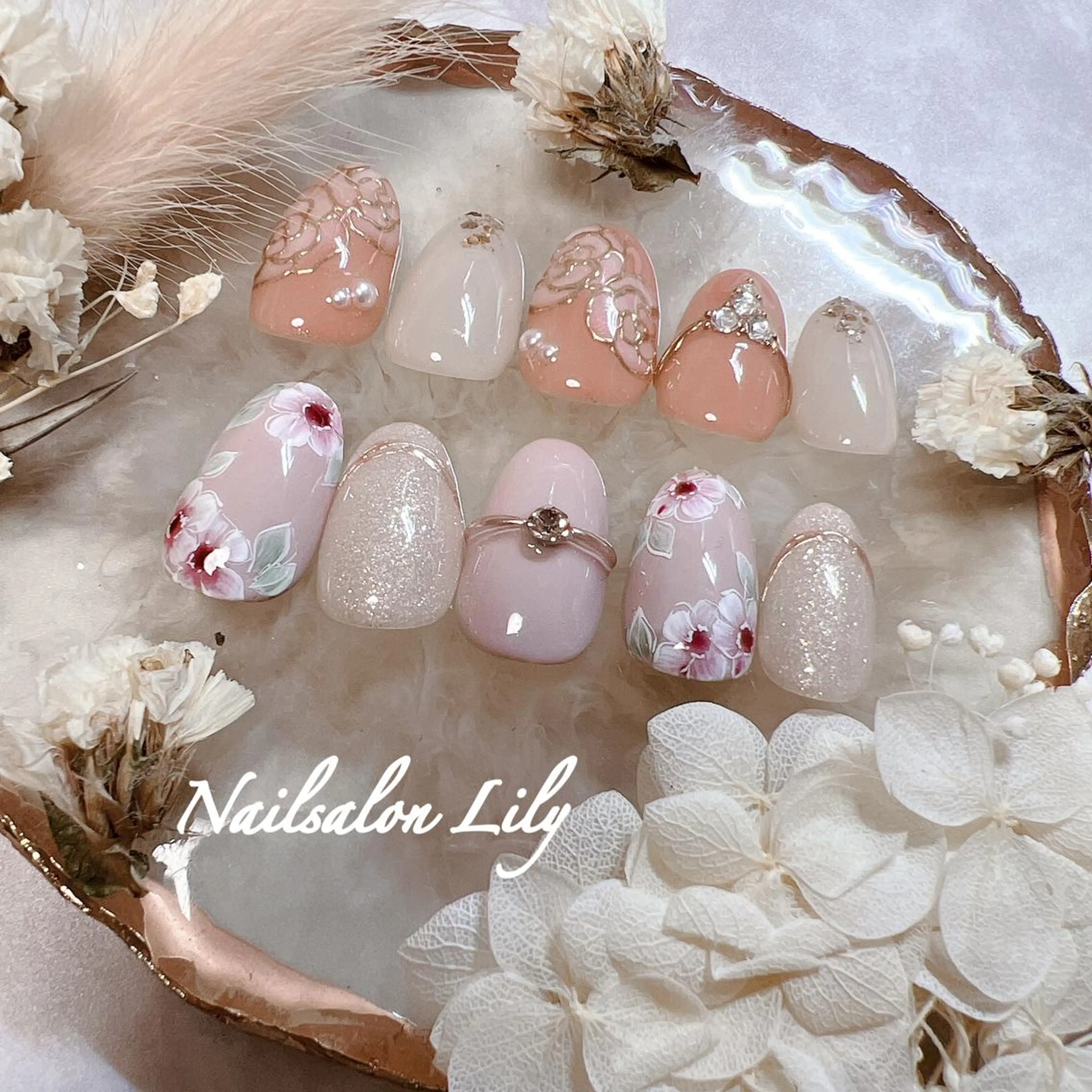 ネイル Nailsalon Lilyのネイルデザイン