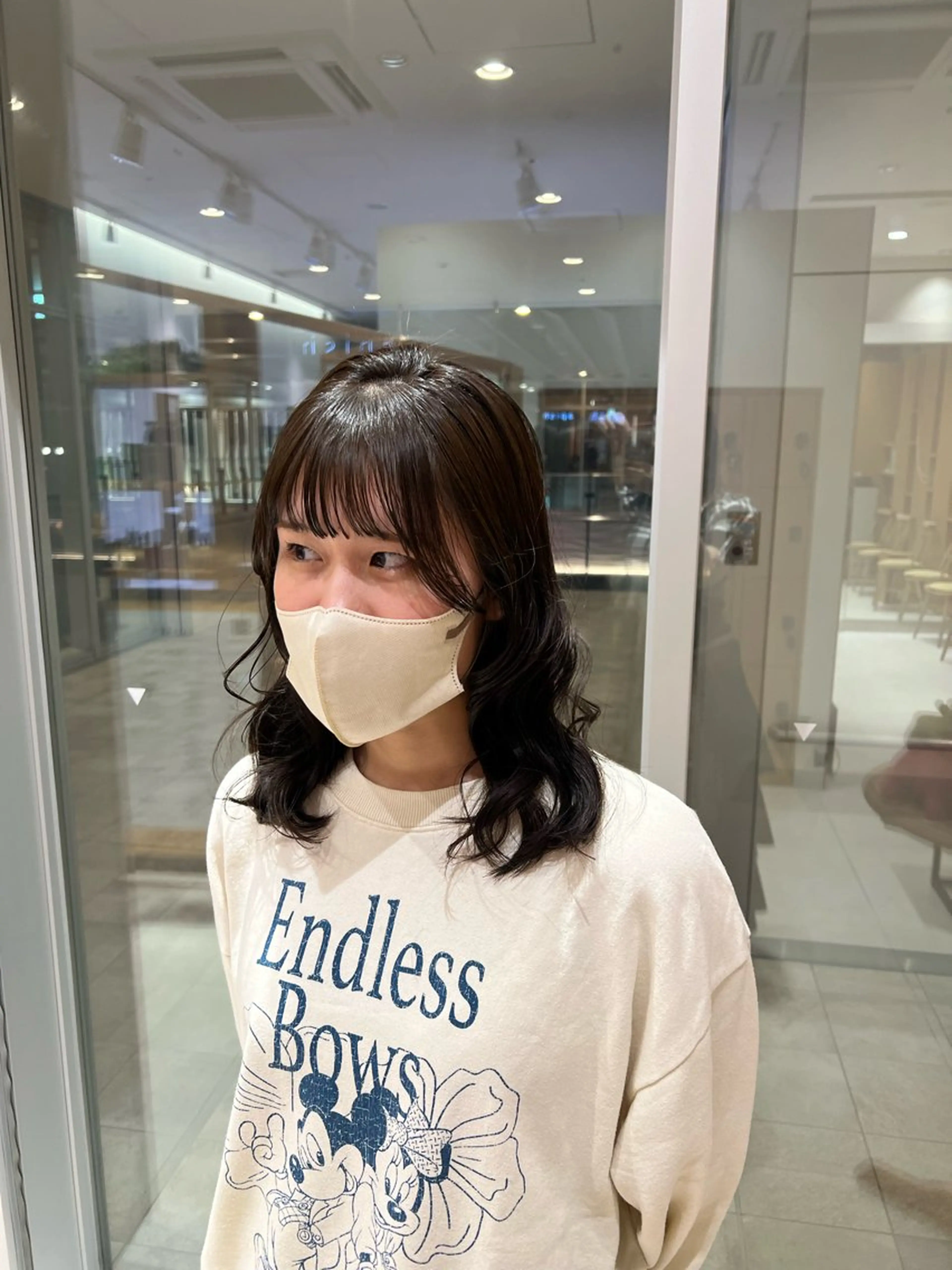 セミロング カラー カット コテ巻き風パーマ 銀座RINOSEのヘアスタイル