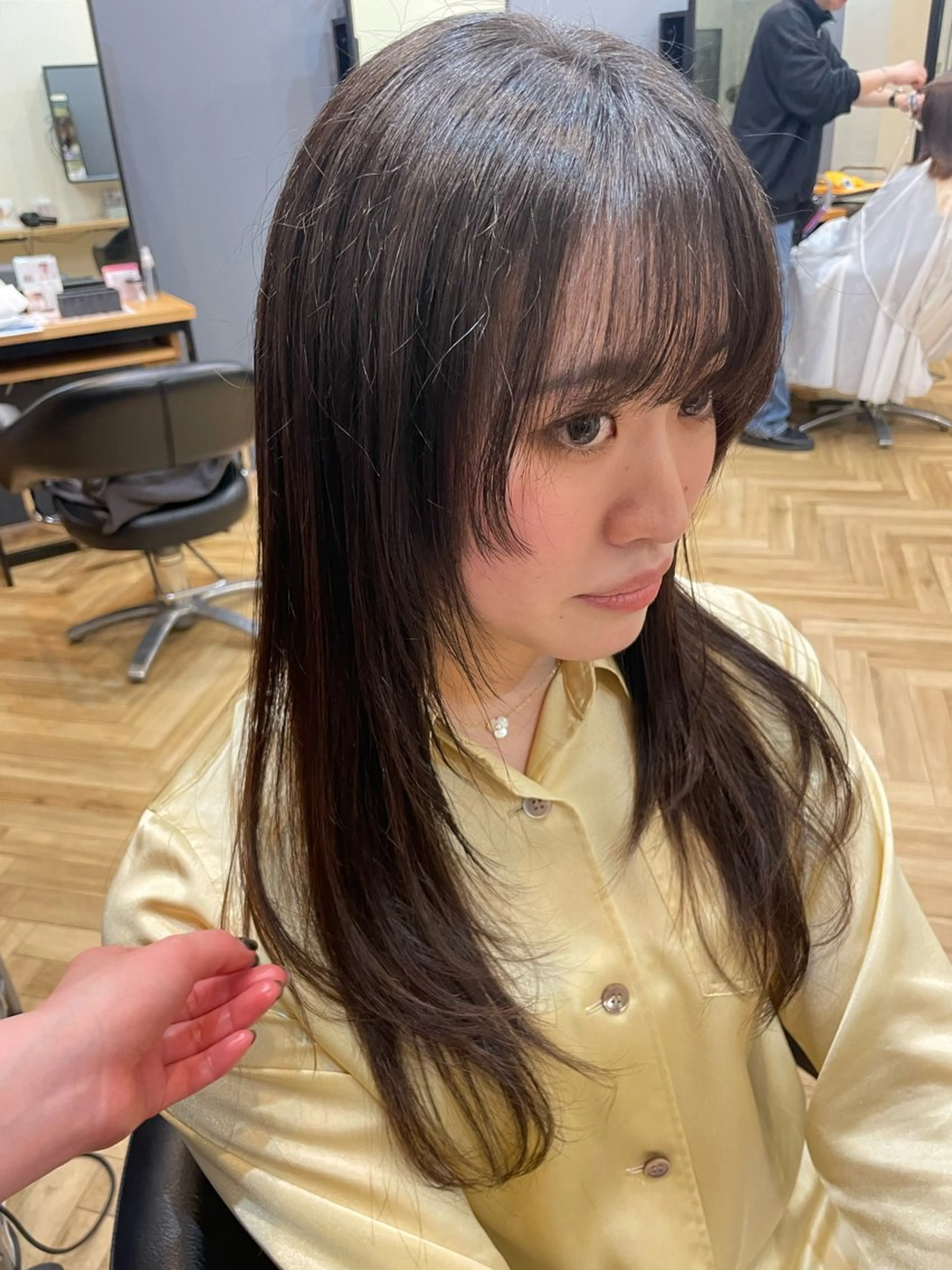 ロング 顔まわりレイヤー レイヤーカット 鎌取/透明感カラー /ボブ/顔まわりのヘアスタイル