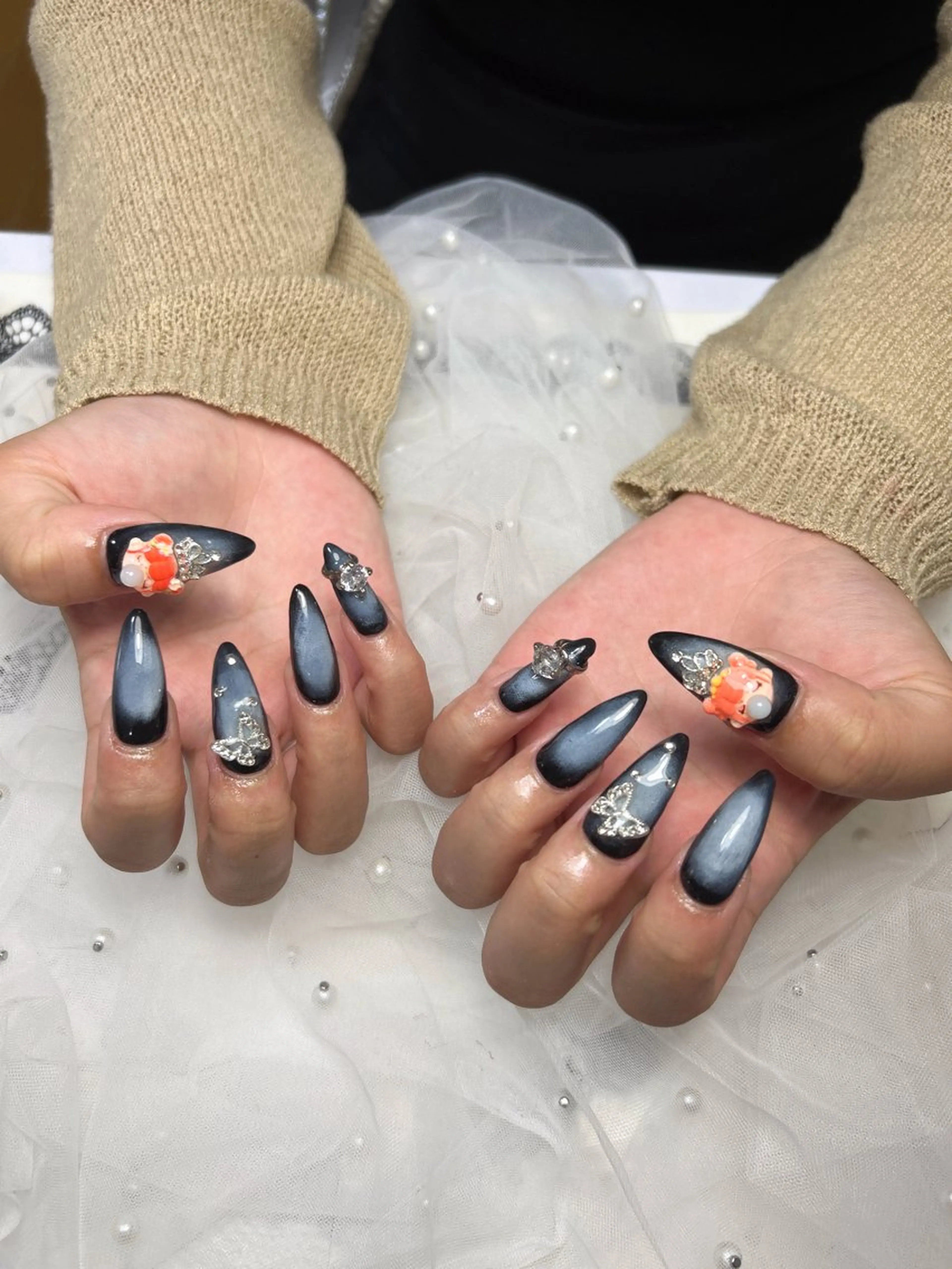 ネイル U·Mi nail salon所属・U·MI 上野御徒町店のネイルデザイン