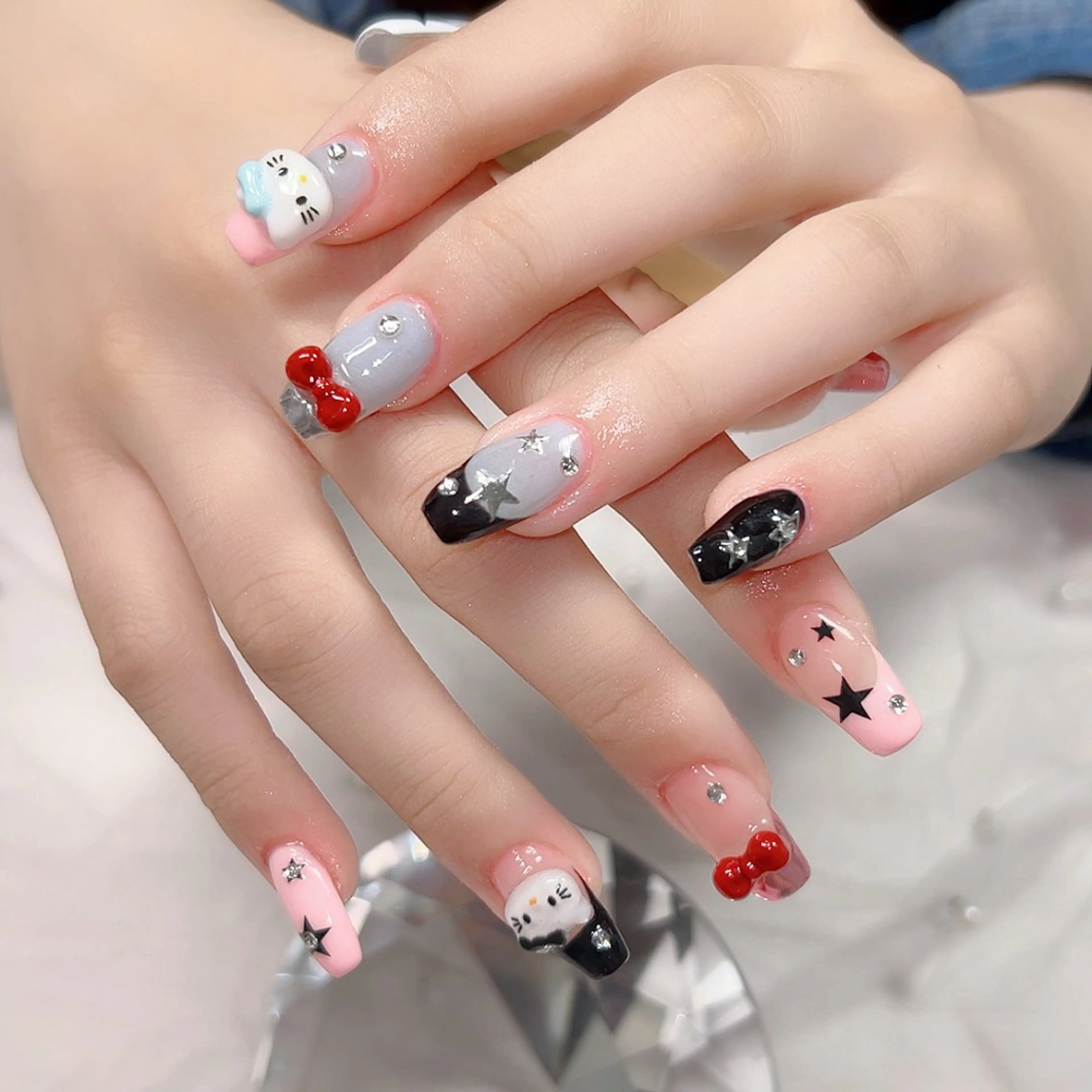 ネイル フラッシュネイル リボン 春ネイル Cute Tips nailのネイルデザイン