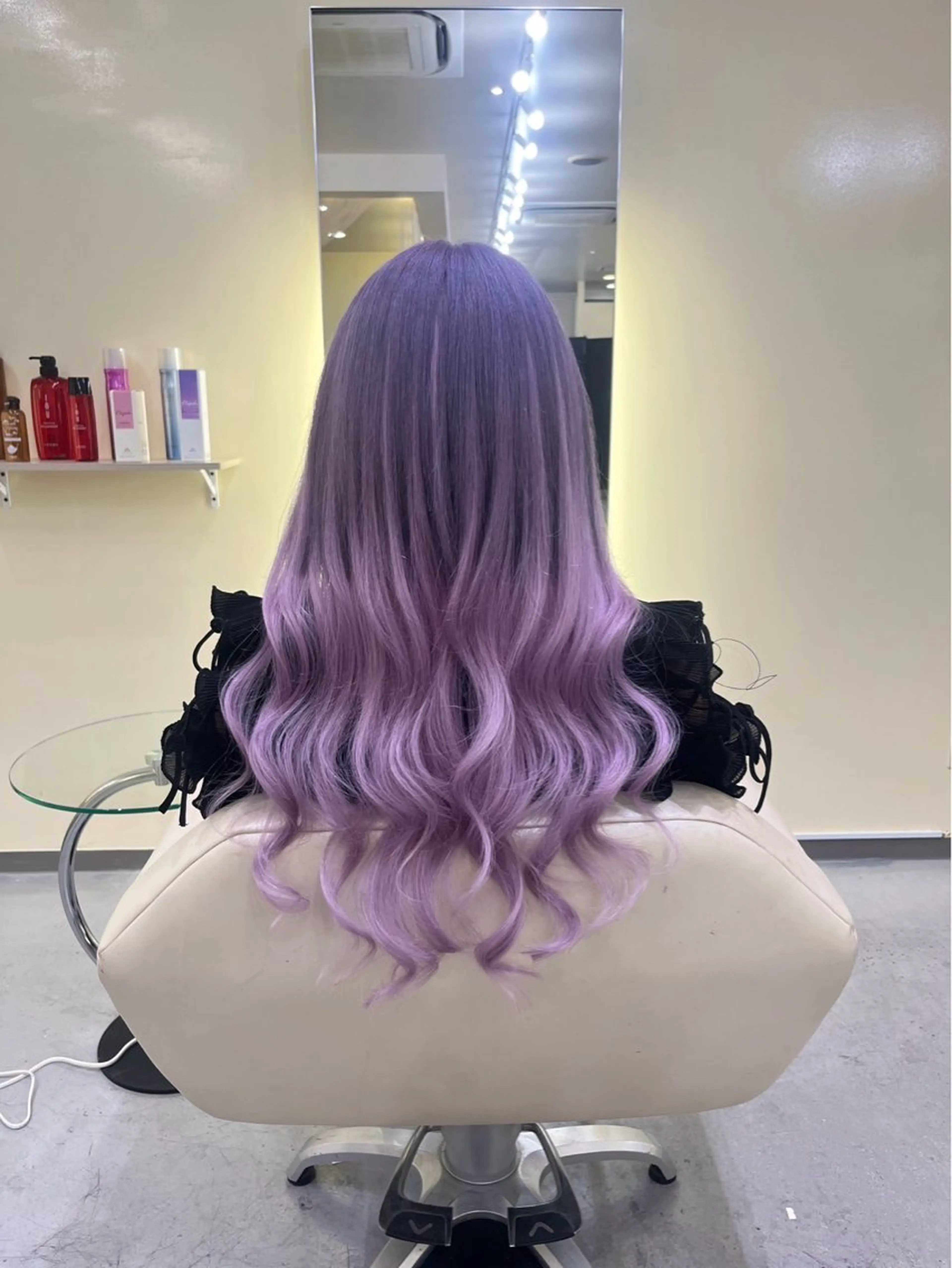 ロング カラー グラデーションカラー エクステ ハイトーン YONIのヘアスタイル