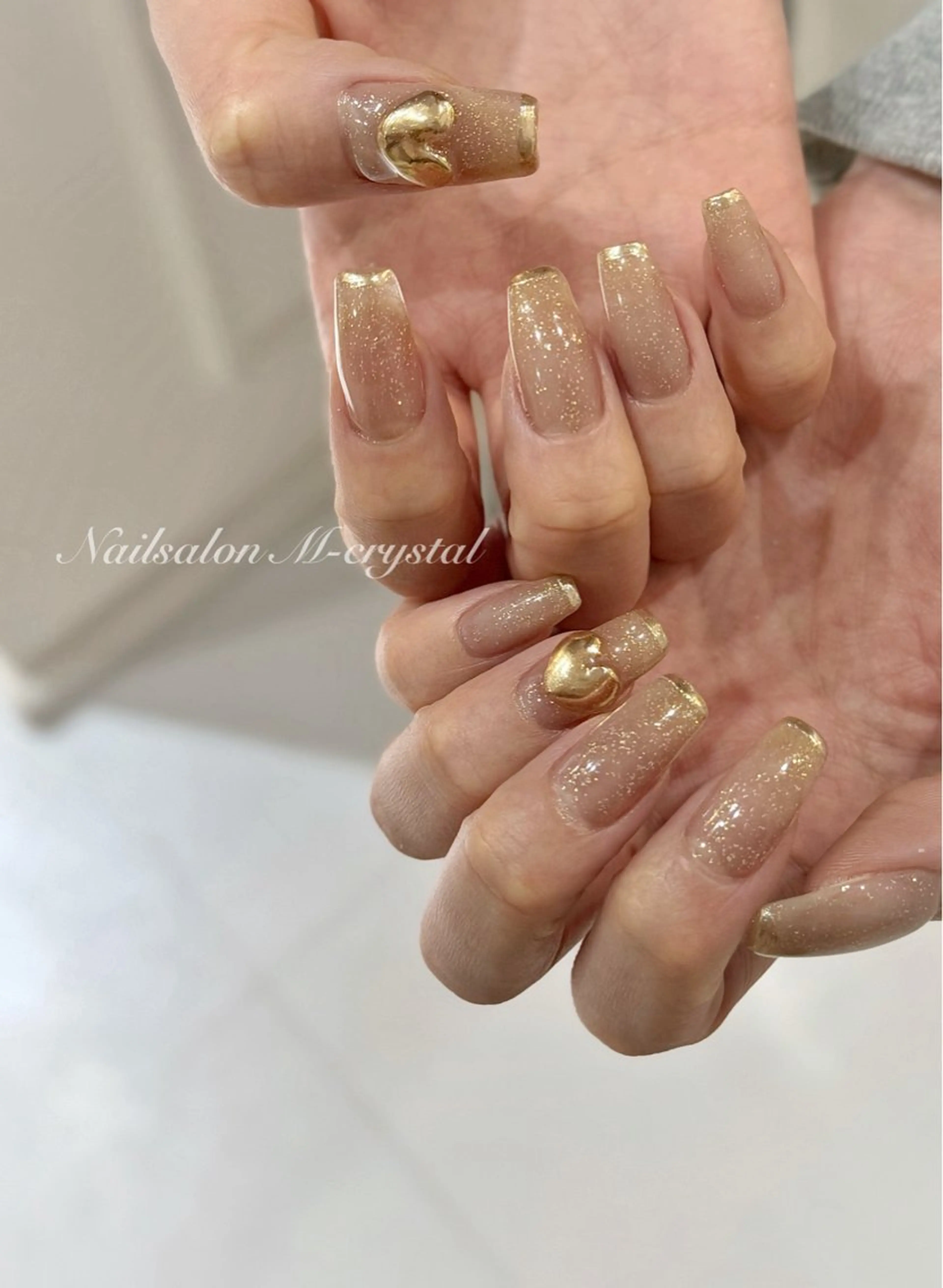 セミロング ハンドネイル Nailsalon M-crystalのネイルデザイン