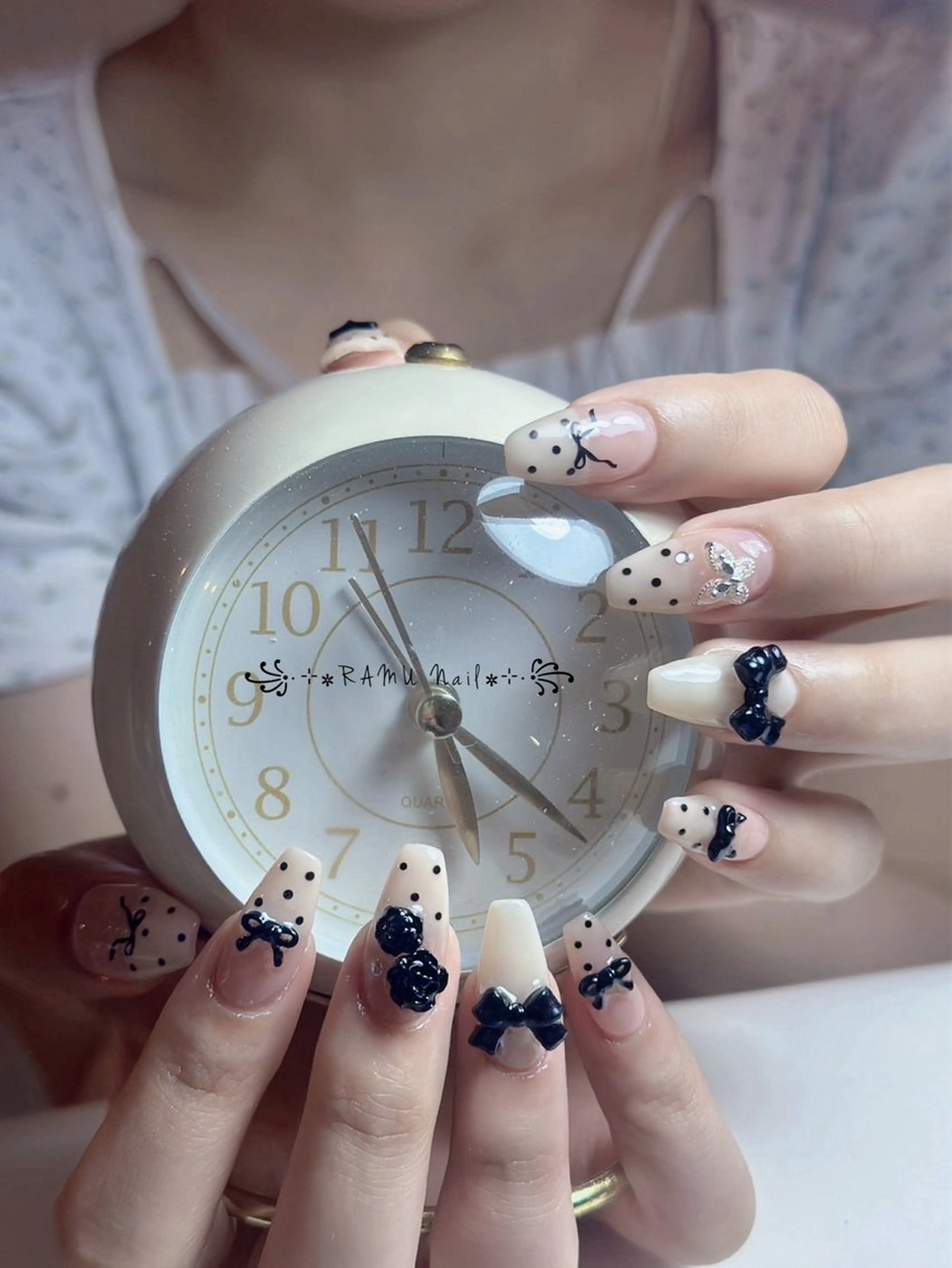 ネイル キラキラネイル マグネットネイル ミラーネイル ピンク 夏ネイル ハンドネイル RAMU Nail 恵比寿店のネイルデザイン