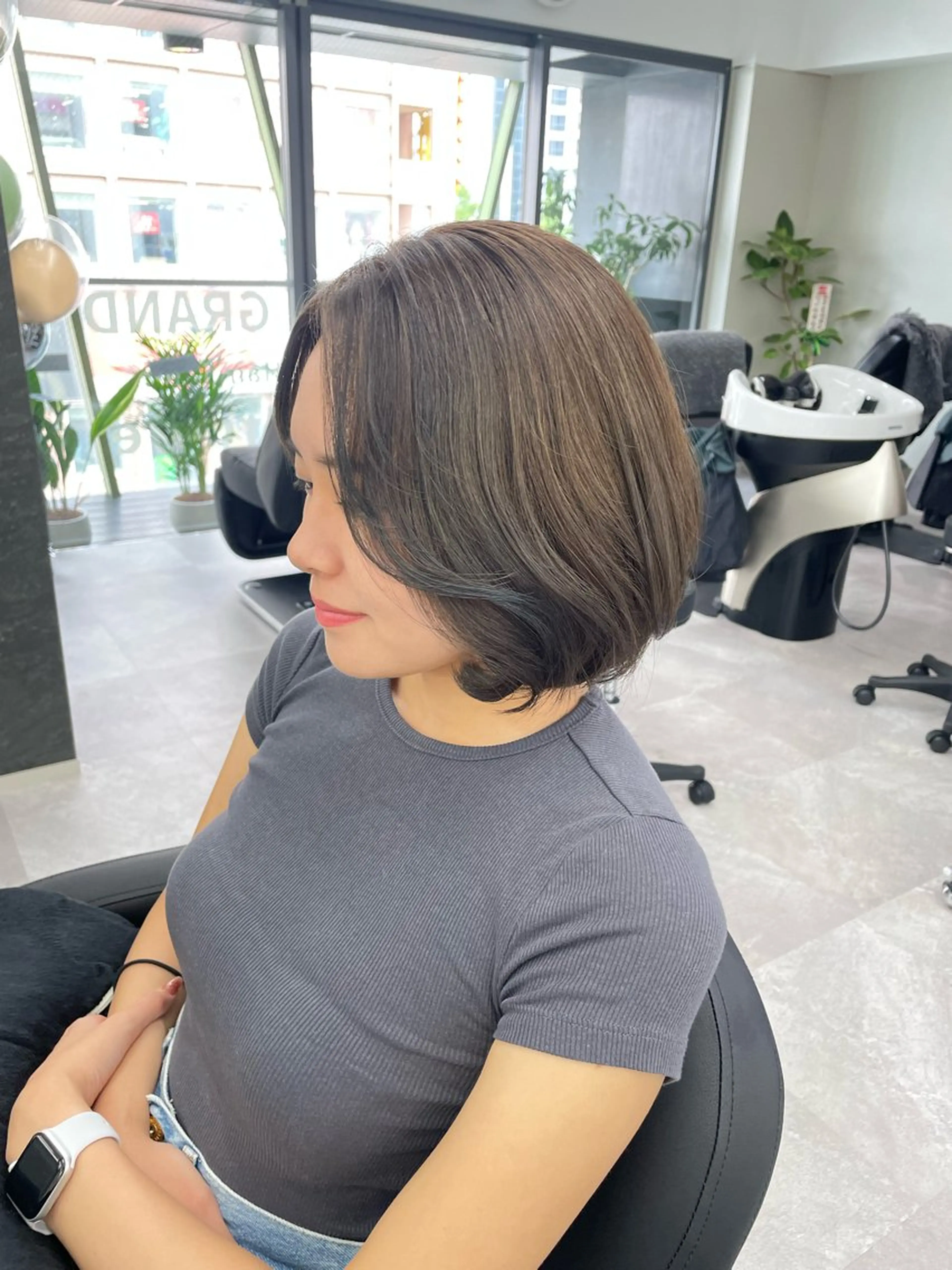 ショート カラー 心斎橋/ブリーチなし 髪質改善/レイヤーのヘアスタイル