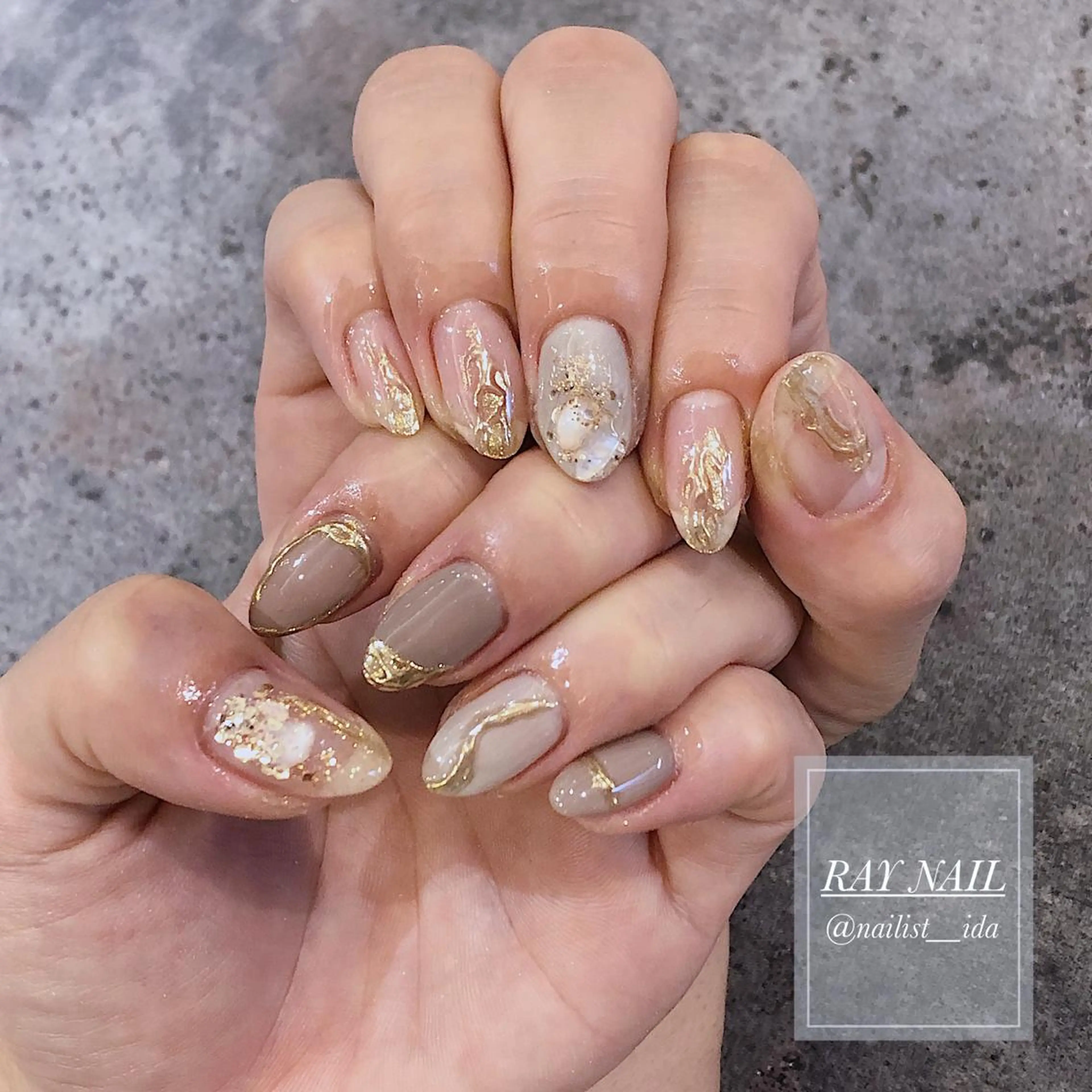 ネイル クリアネイル ゴールド ミラーネイル Arowa 伊田のネイルデザイン