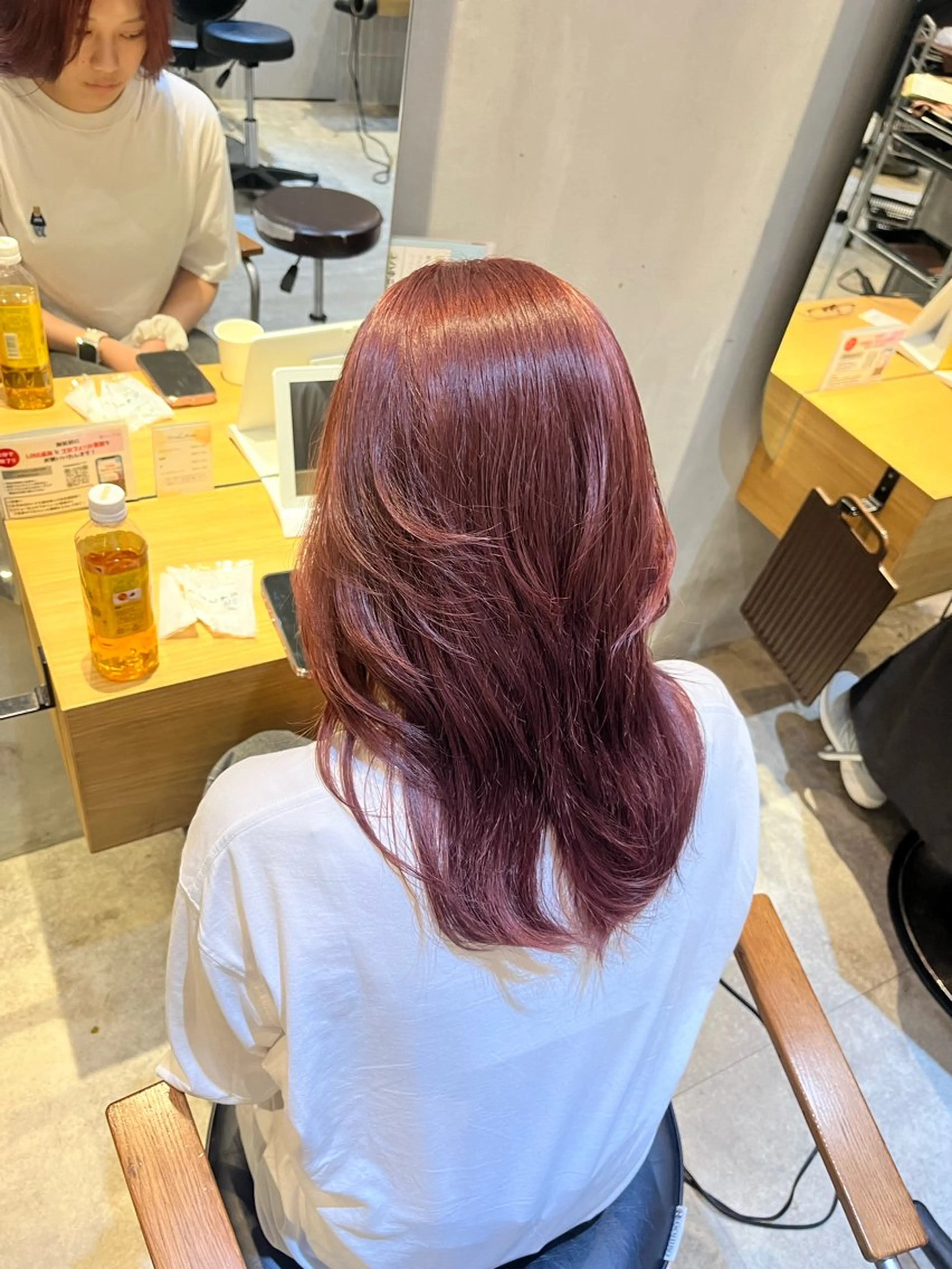 セミロング カラー ブリーチ ケアブリーチ 透明感カラー ダブルカラー デザインカット ヘアカラー トリートメント ラフィスヘアードープ所属・👑髪質改善wカラー /ハイトーン/アユカのヘアスタイル