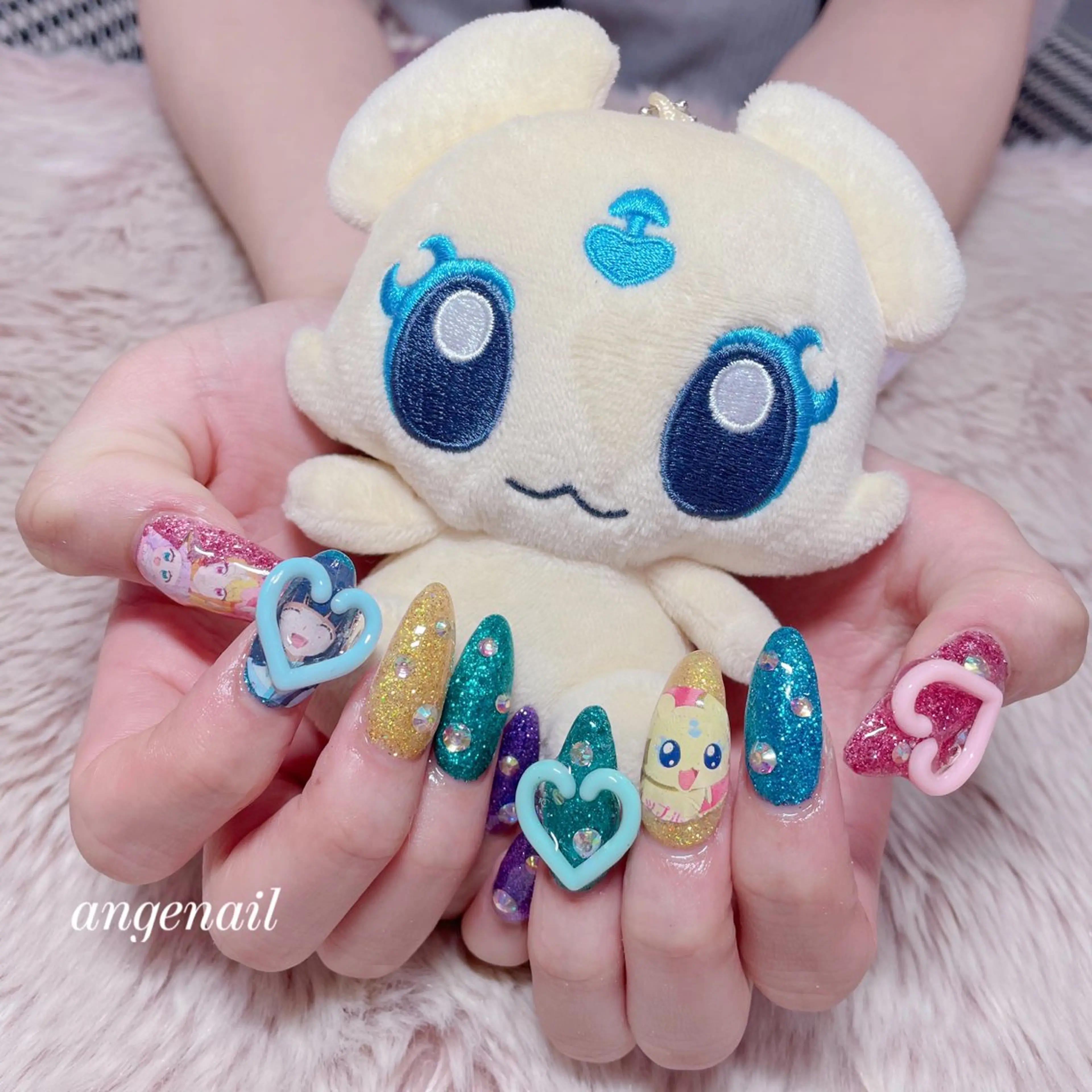 ネイル 持ち込み ハンドネイル オーナーネイリスト MAKIのネイルデザイン