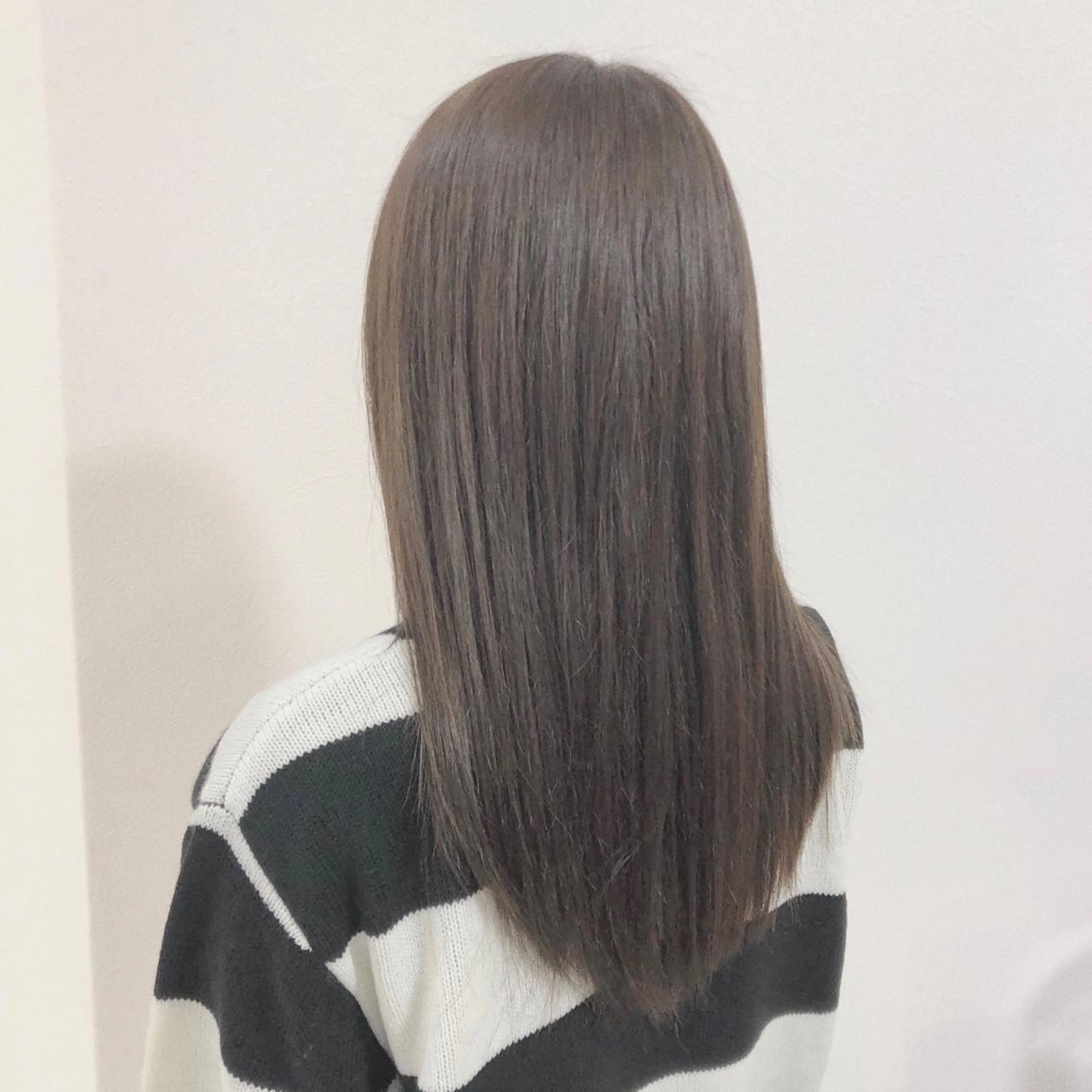 カラー 冨木 雄斗のヘアスタイル
