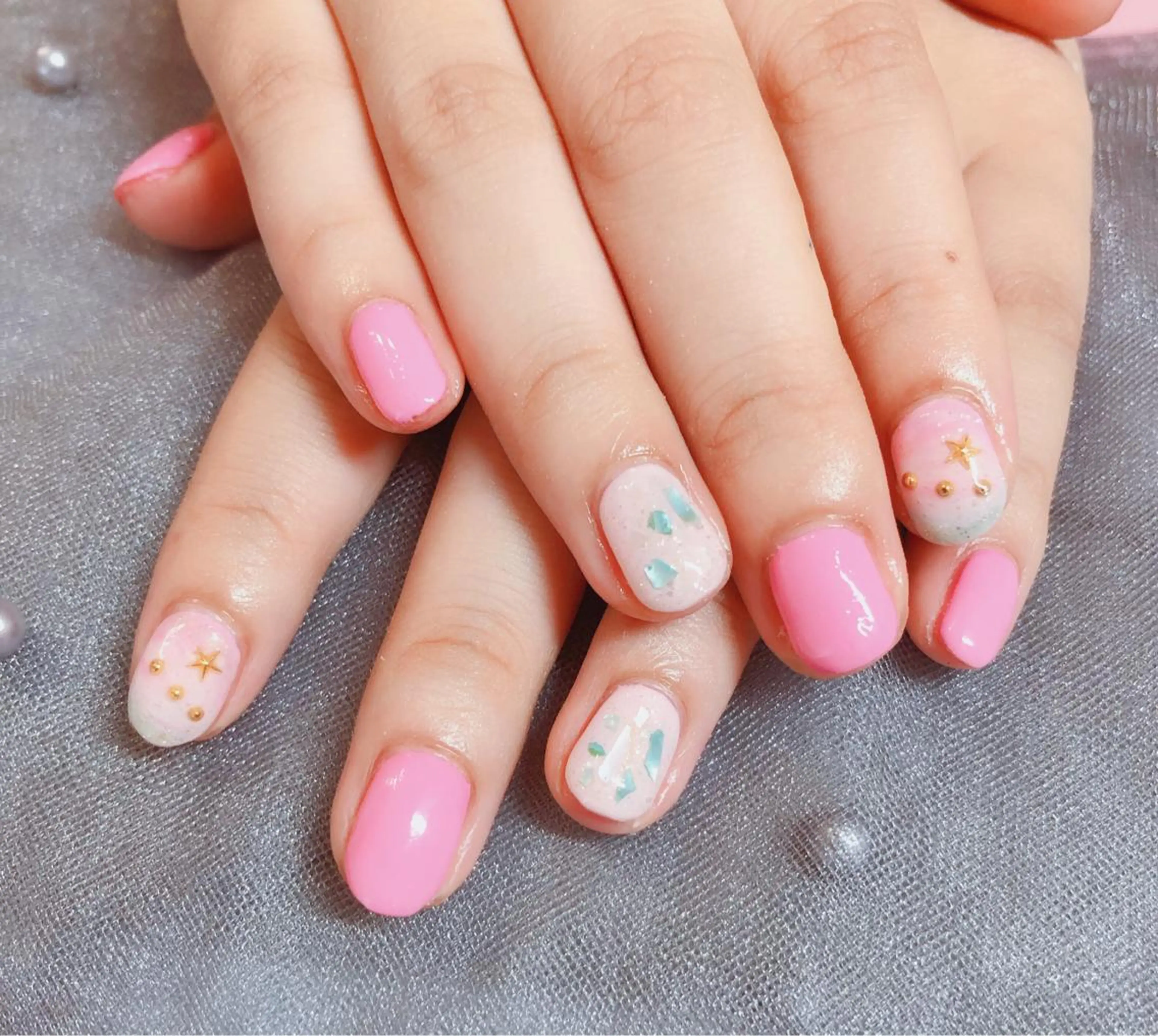 ネイル ハンドネイル マジックミラー所属・マジック ミラーのネイルデザイン