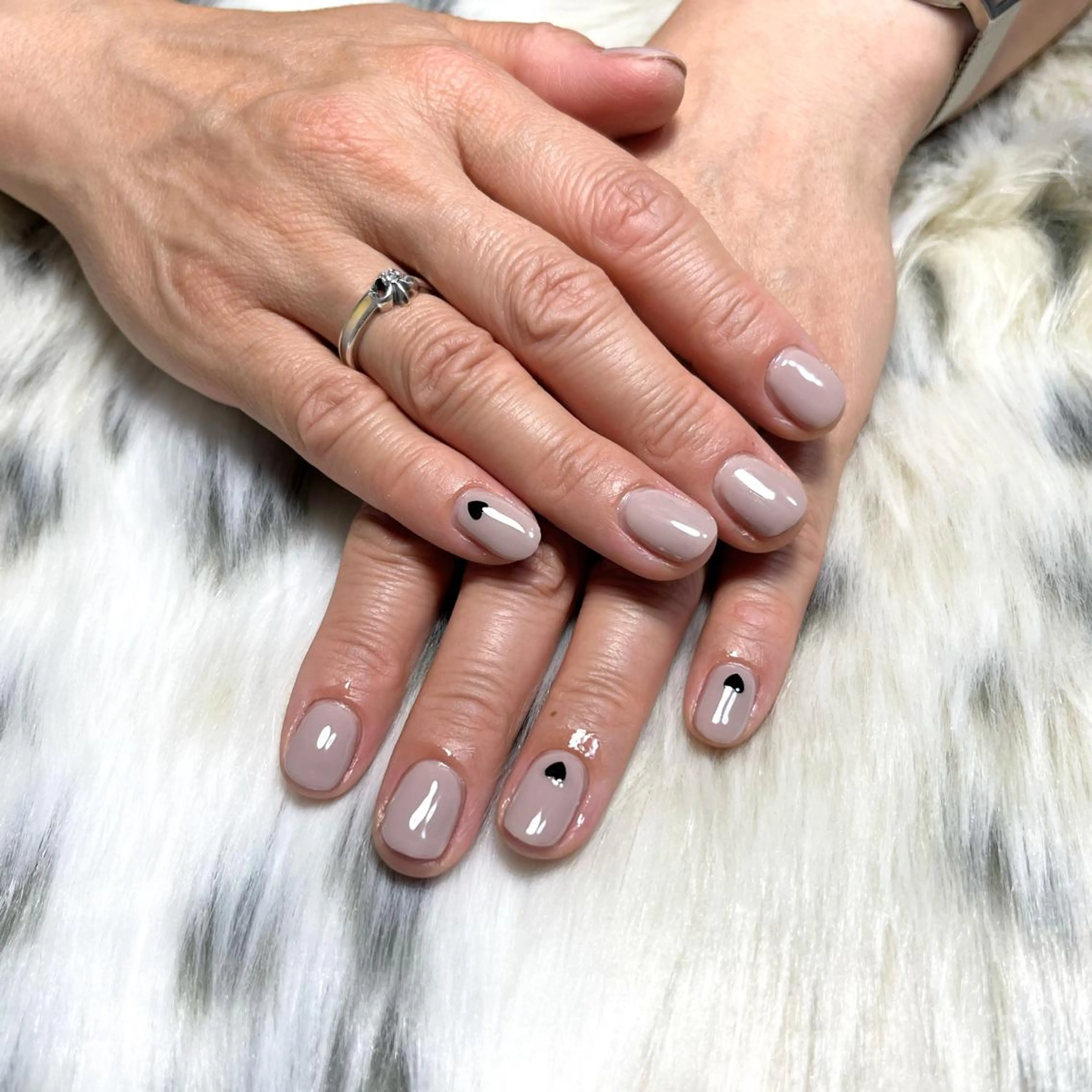 ネイル Laki nailのネイルデザイン