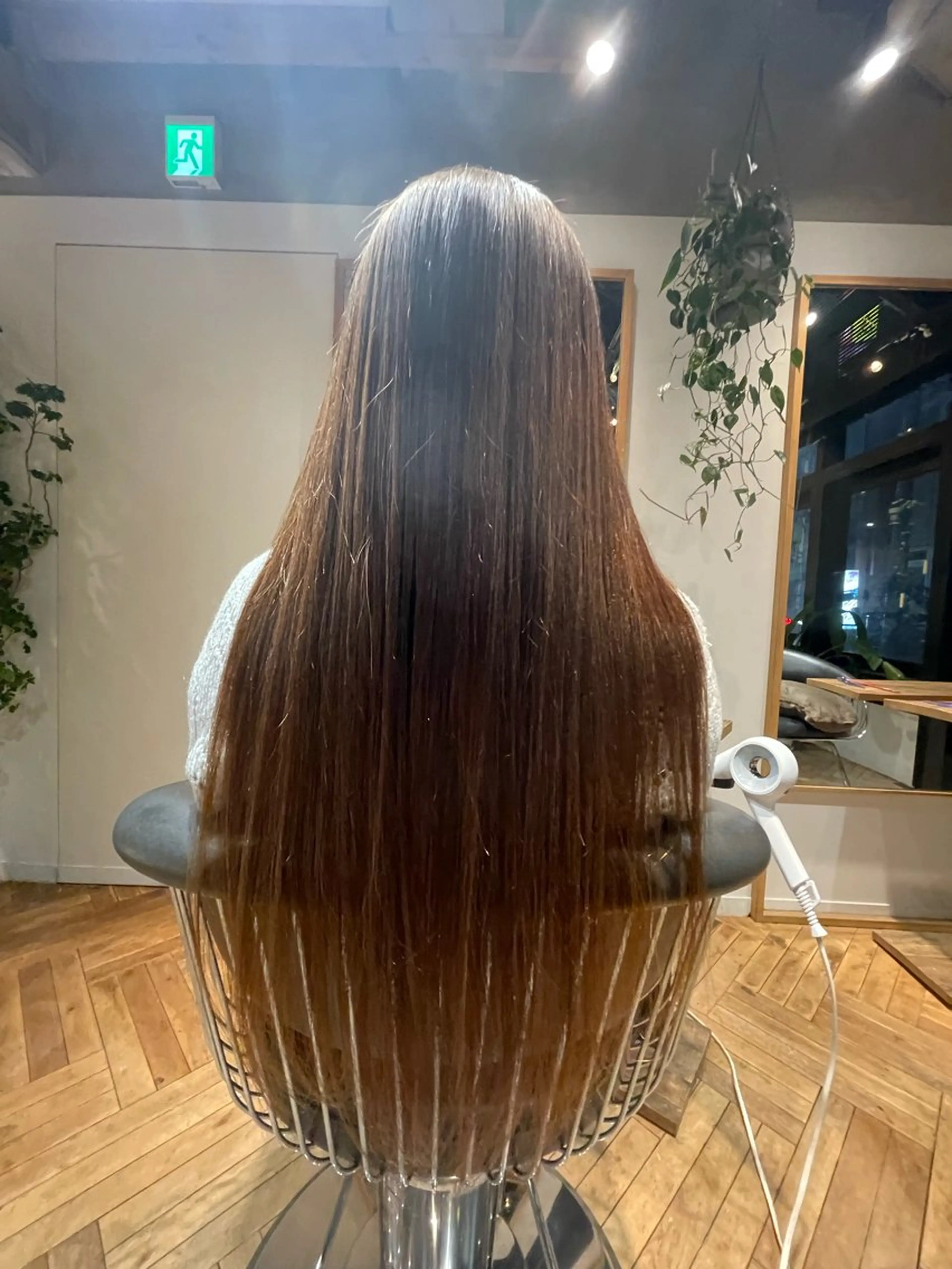 ロング 縮毛矯正 sweet room藤沢所属・髪質改善✨高級カラー 野井琢生のヘアスタイル