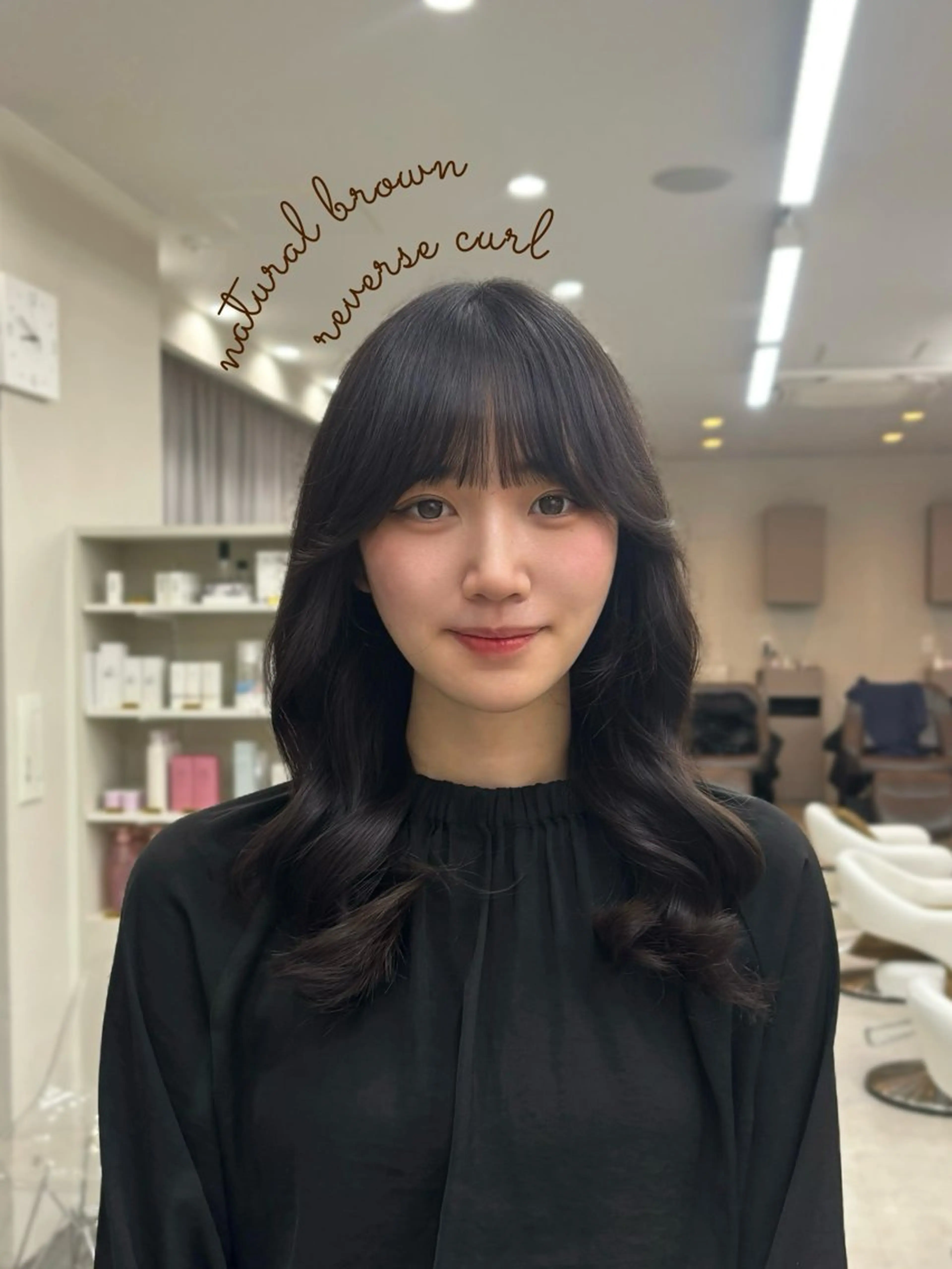 カラー 藤原 亜美果のヘアスタイル