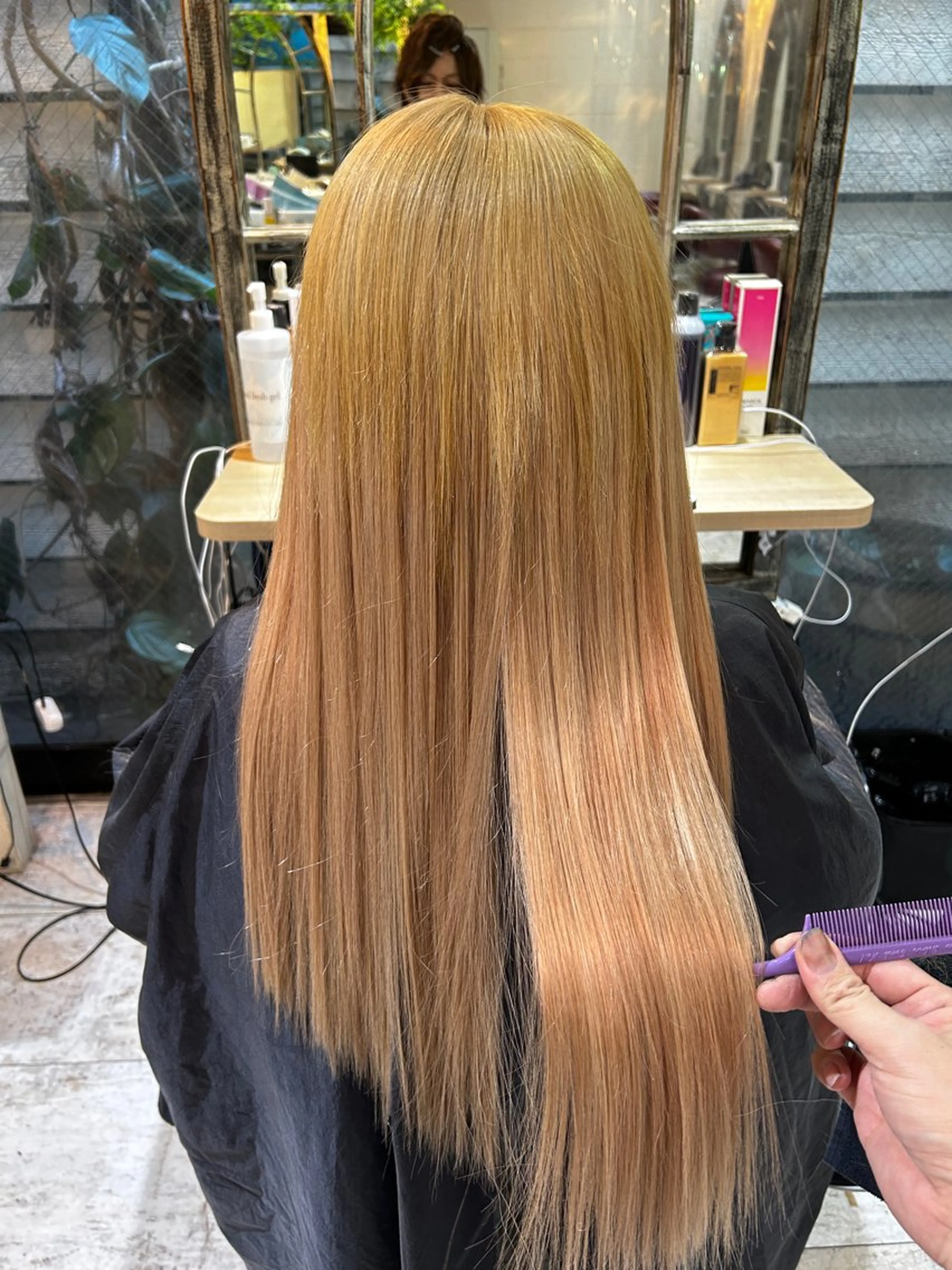 ロング カラー タケ ウチのヘアスタイル