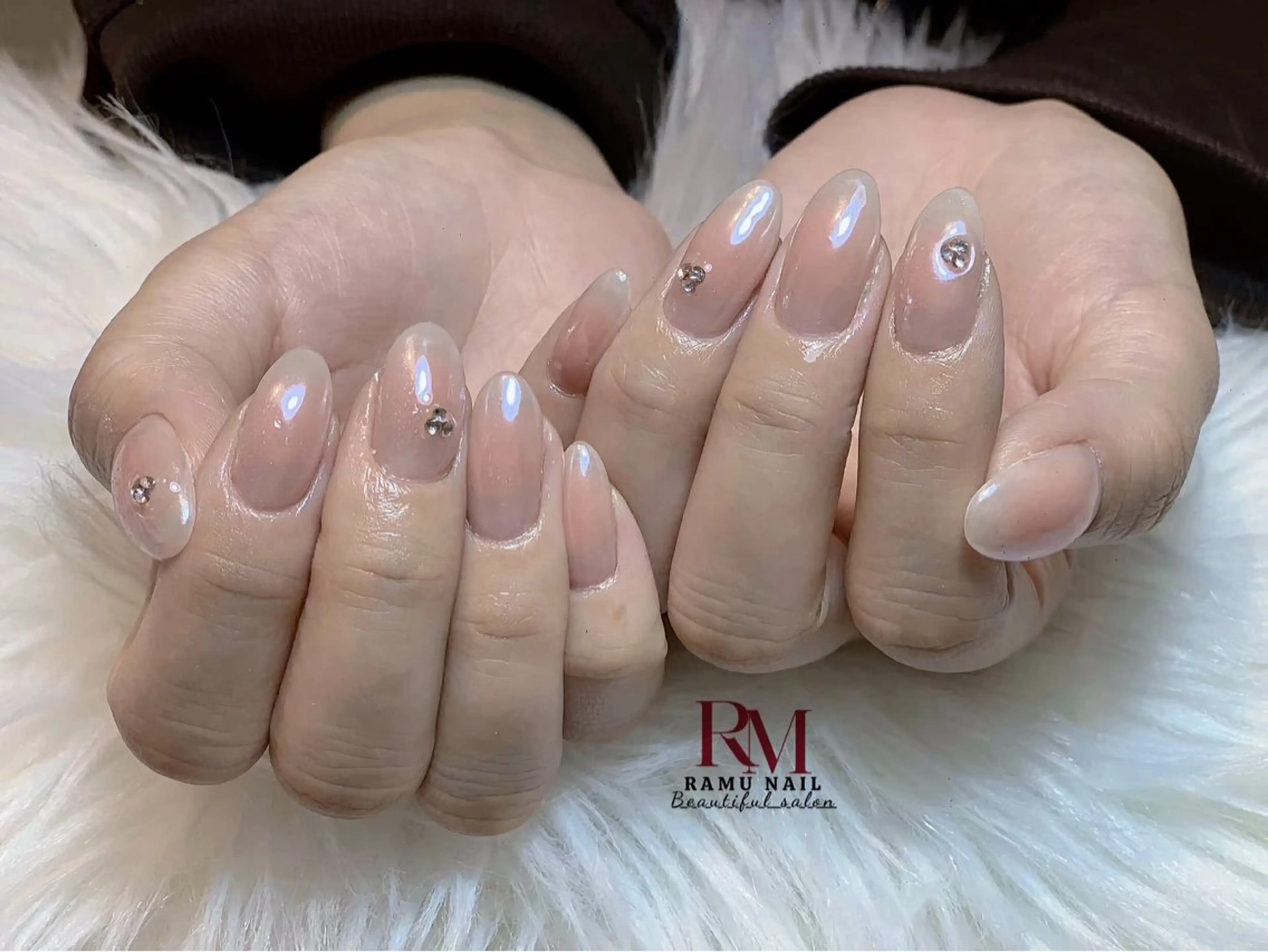 ネイル キラキラネイル マグネットネイル ミラーネイル ピンク ストーンネイル ハンドネイル RAMU Nail 恵比寿店のネイルデザイン